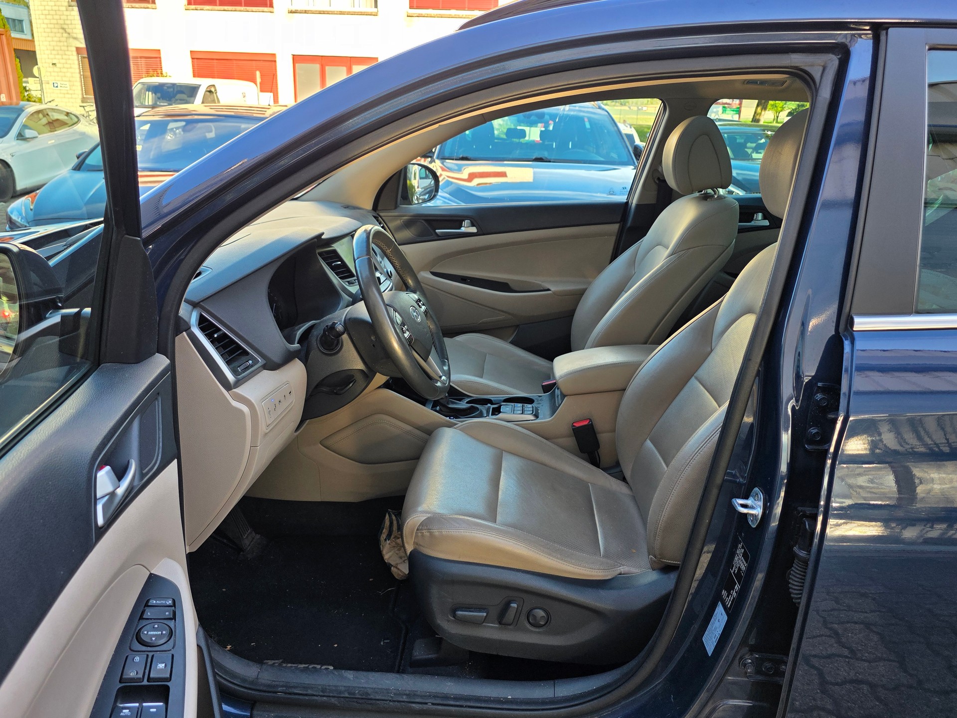 HYUNDAI Tucson 1.6 TGDI Vertex 4WD Automatic-image-4