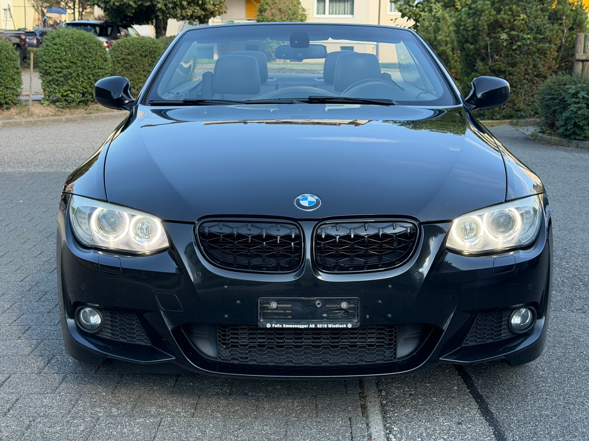 BMW 330d Cabriolet Steptronic M-Paket-image-2