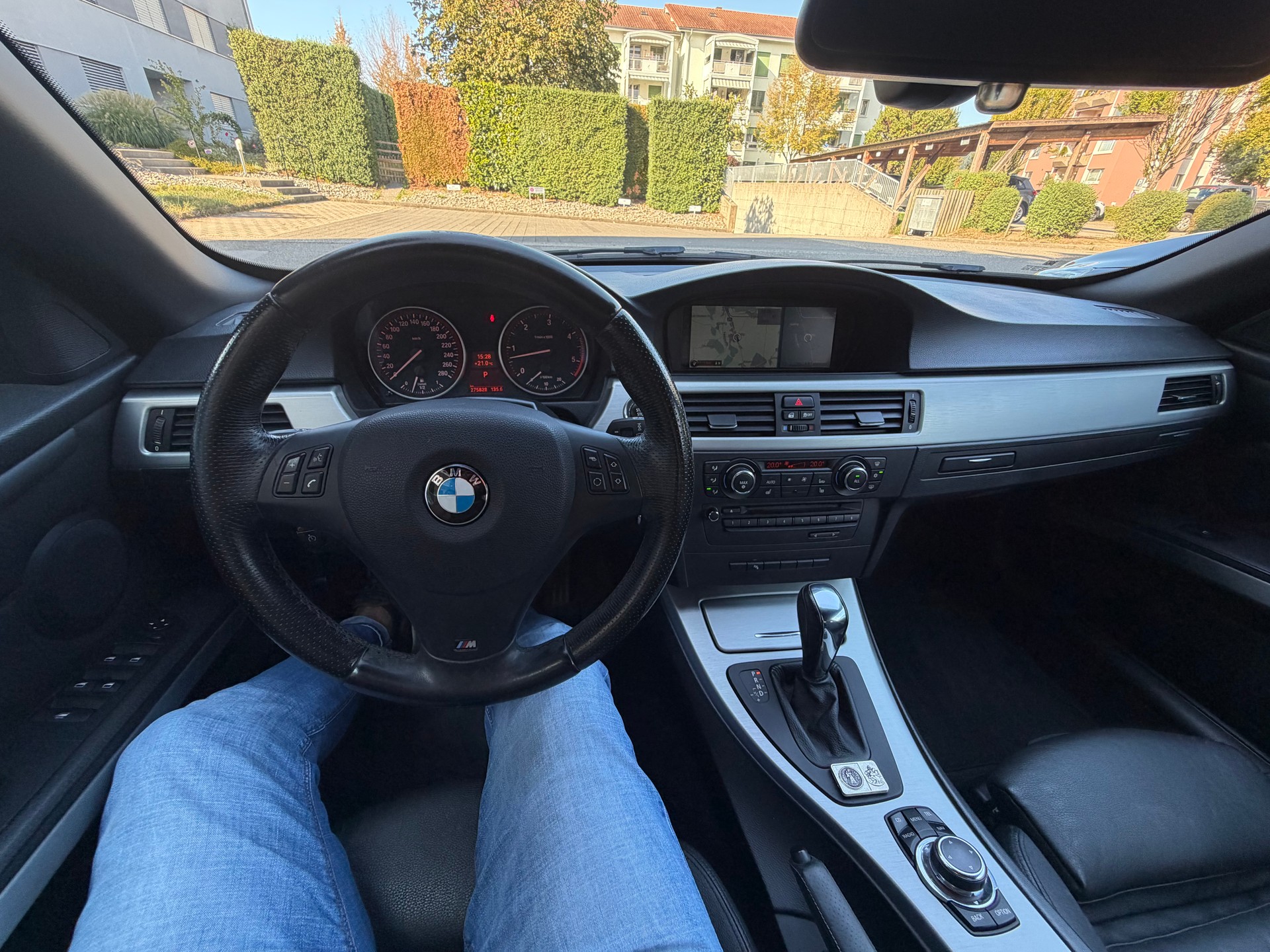 BMW 330d Cabriolet Steptronic M-Paket-image-7