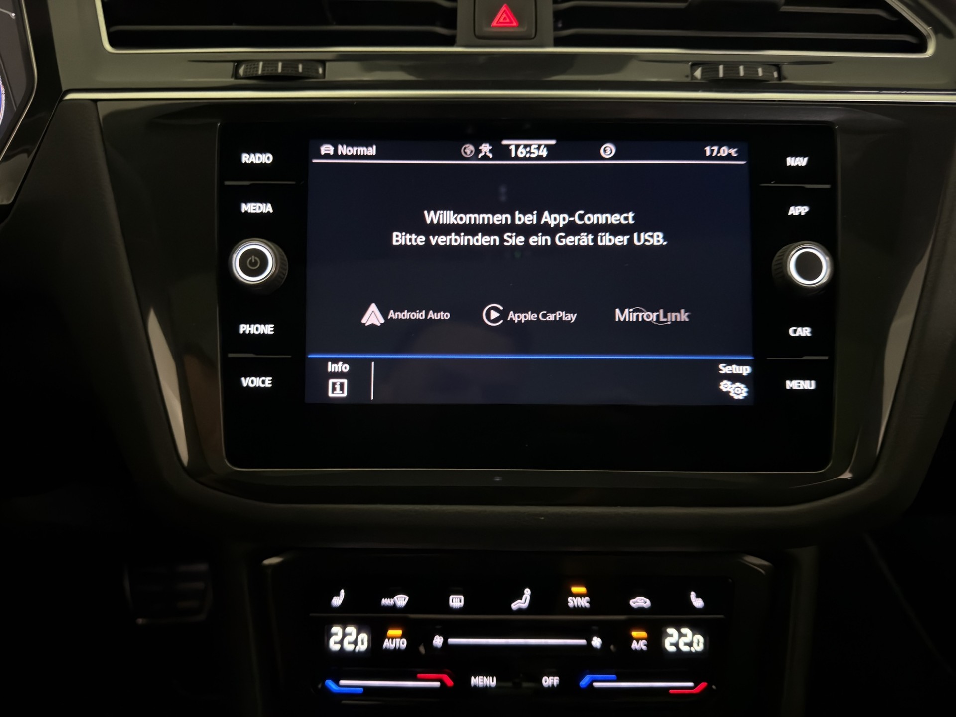 VW Tiguan 2.0TSI R-Line 4Motion DSG-image-21