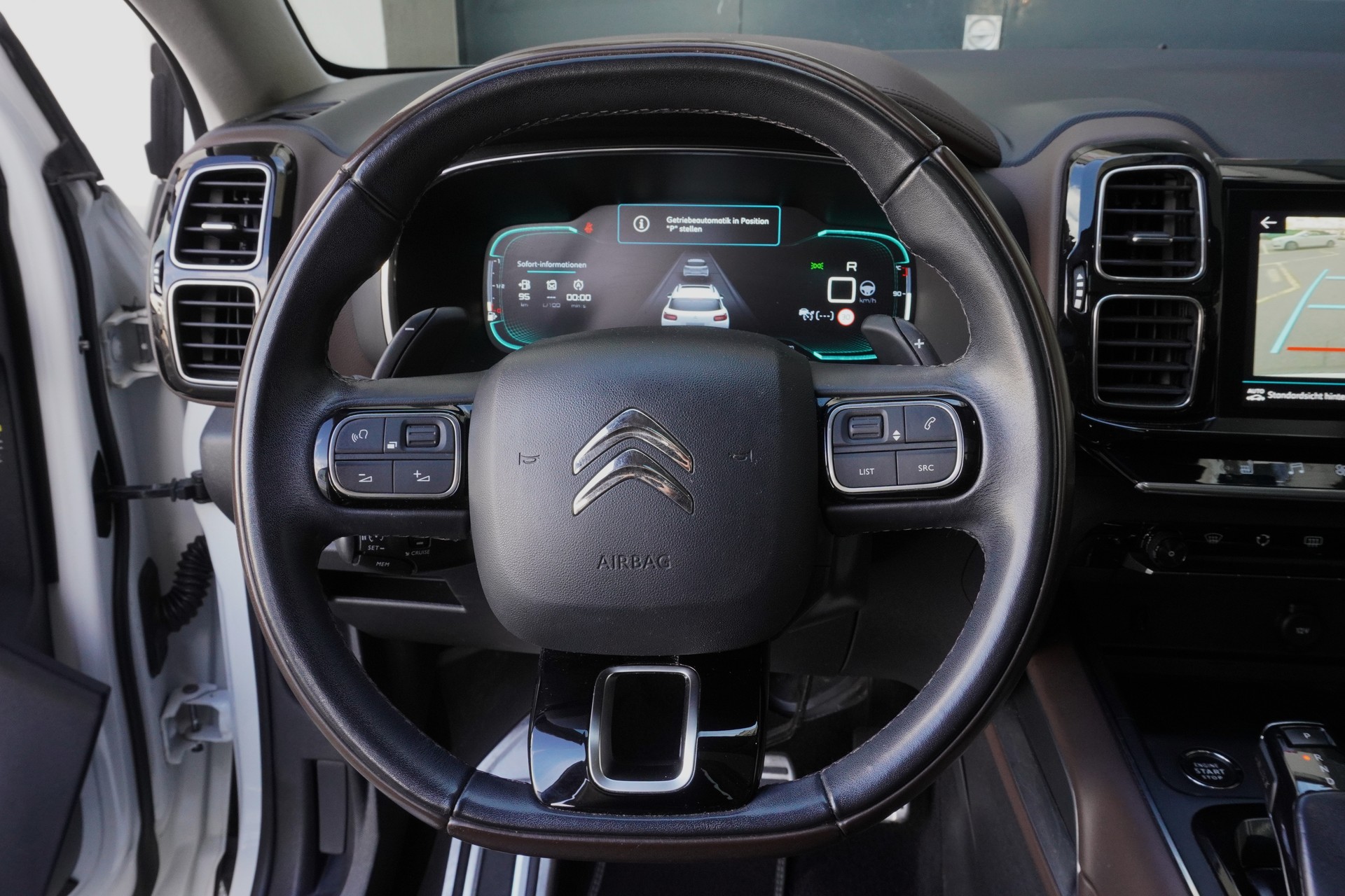 CITROEN C5 Aircross 1.6i PureTech Shine EAT8-image-9