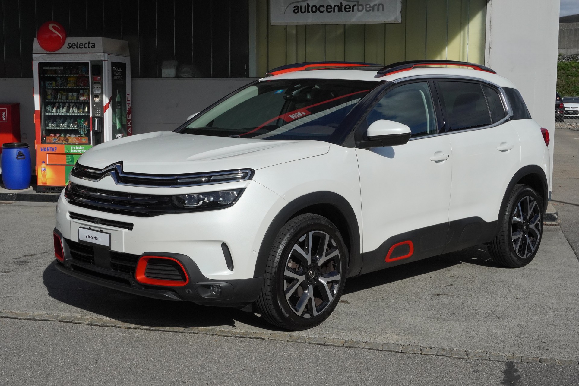 CITROEN C5 Aircross 1.6i PureTech Shine EAT8-image-1