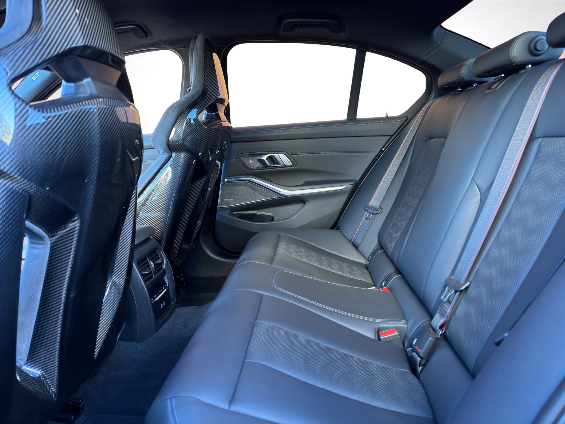 BMW M3 Competition M xDrive-image-14