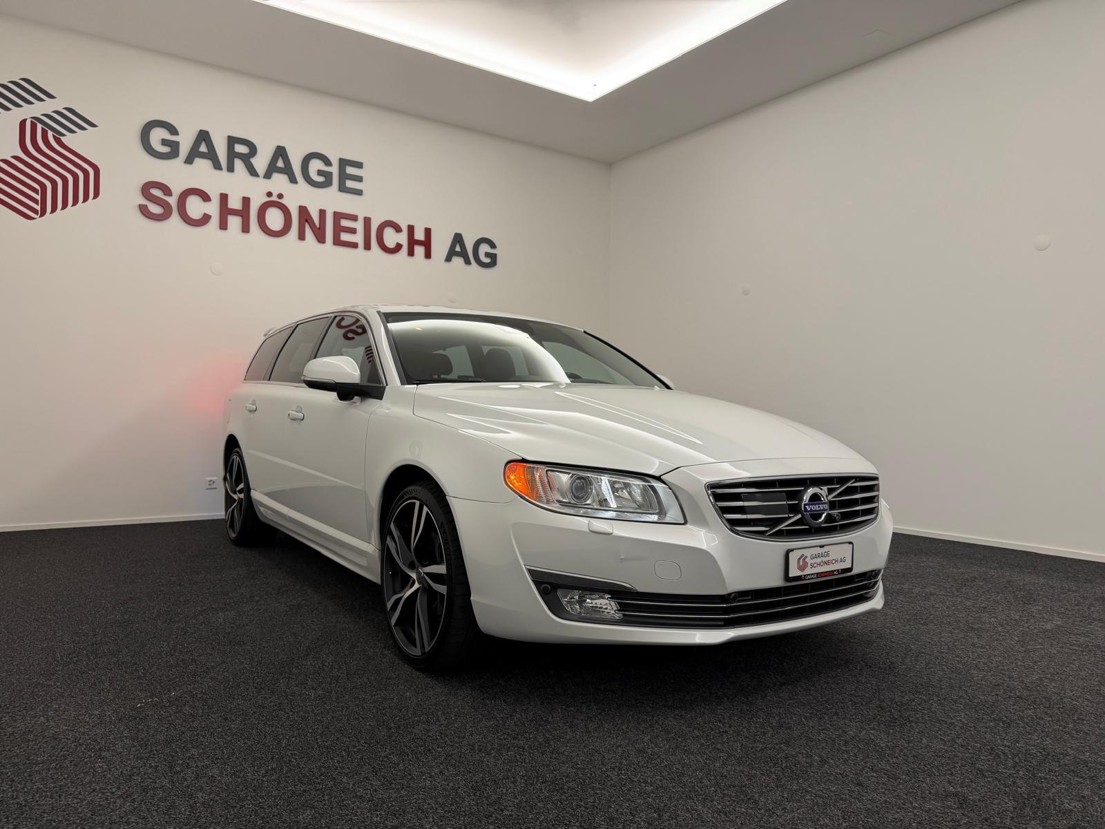 VOLVO V70 2.4 D5 Summum AWD-image-2