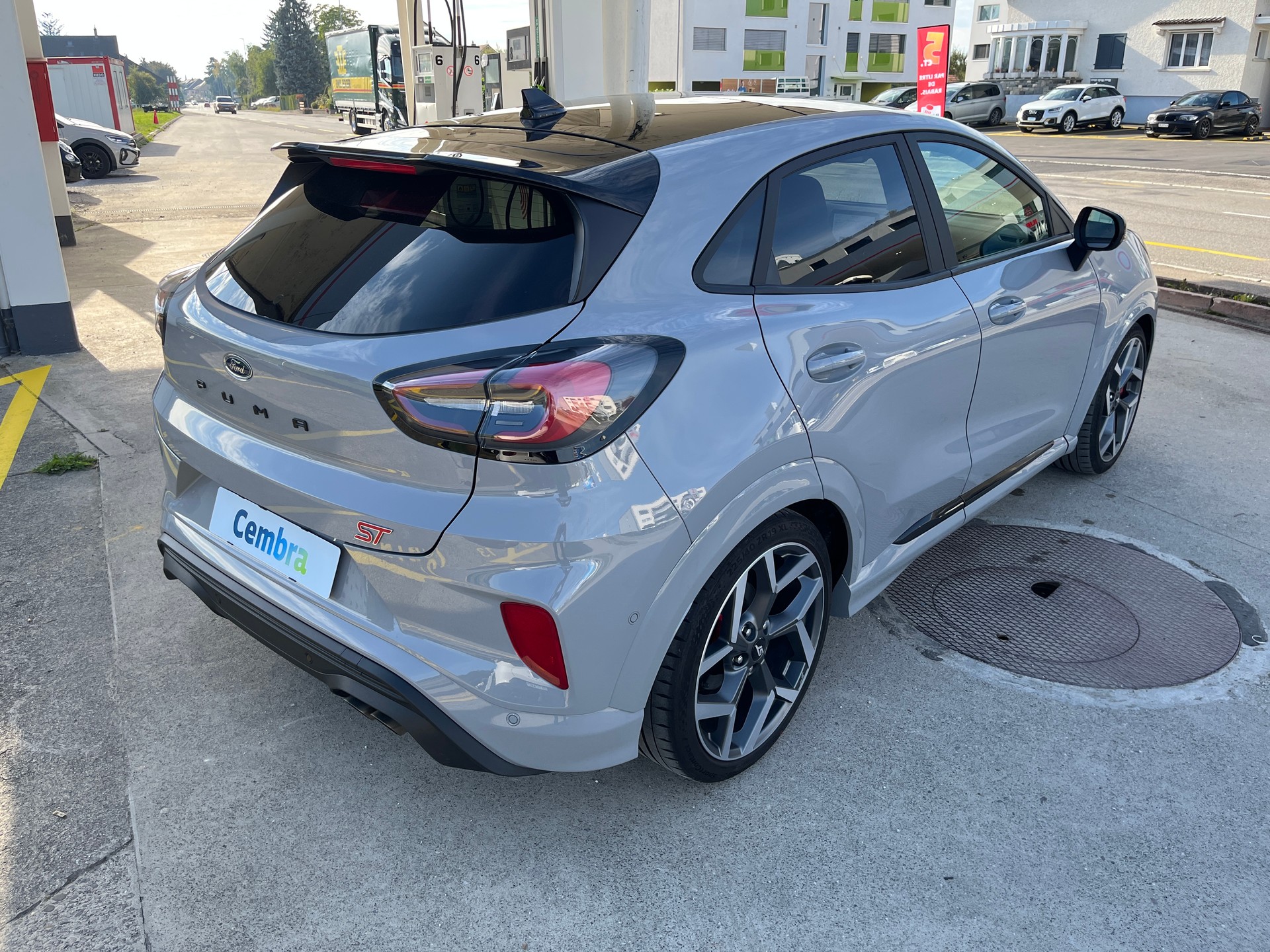 FORD Puma 1.5 SCTi STX avec Pack Performance Sport! De 1ère main, état de neuf!-image-4