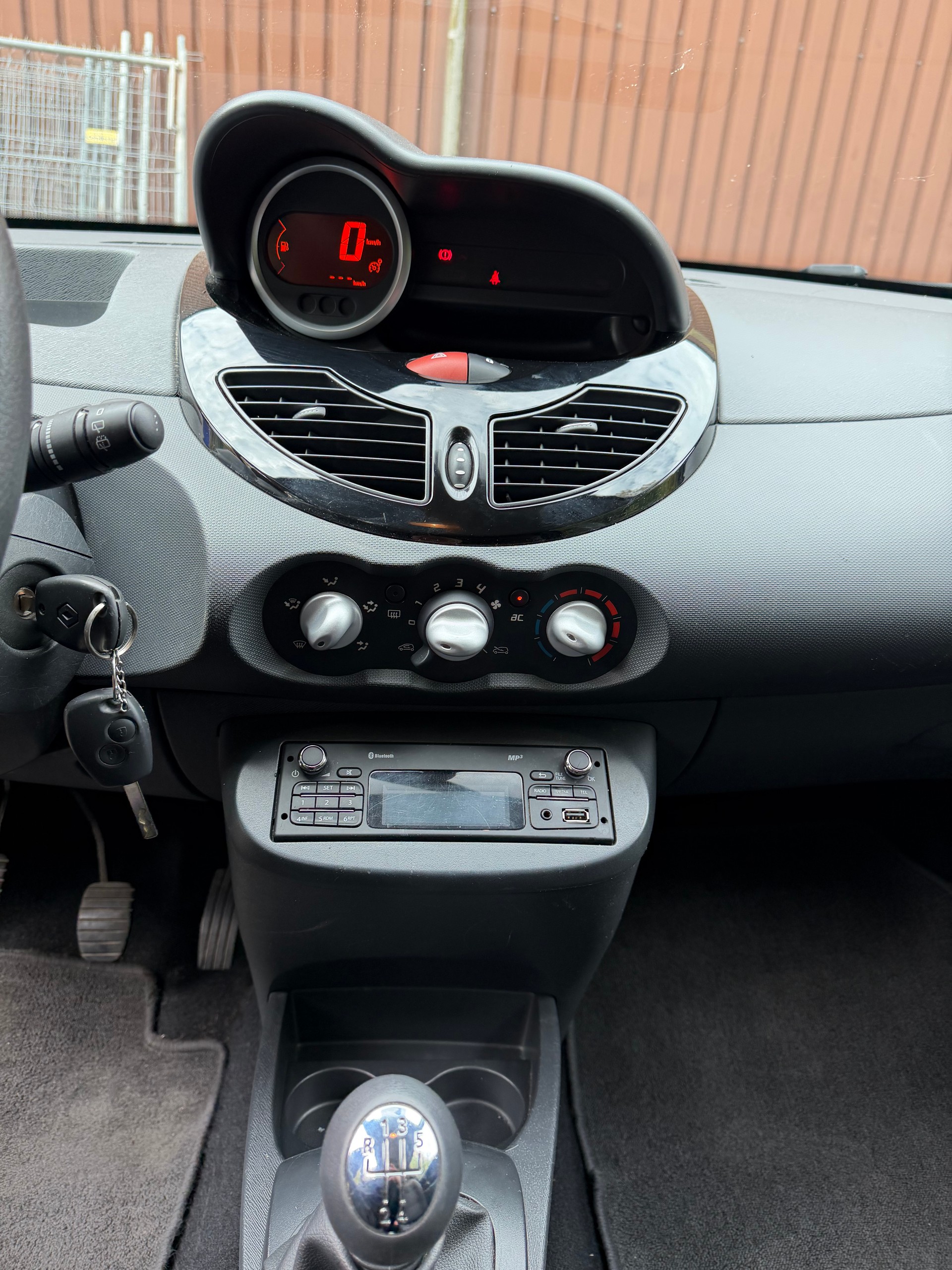 RENAULT Twingo 1.2 16V Night & Day-image-8