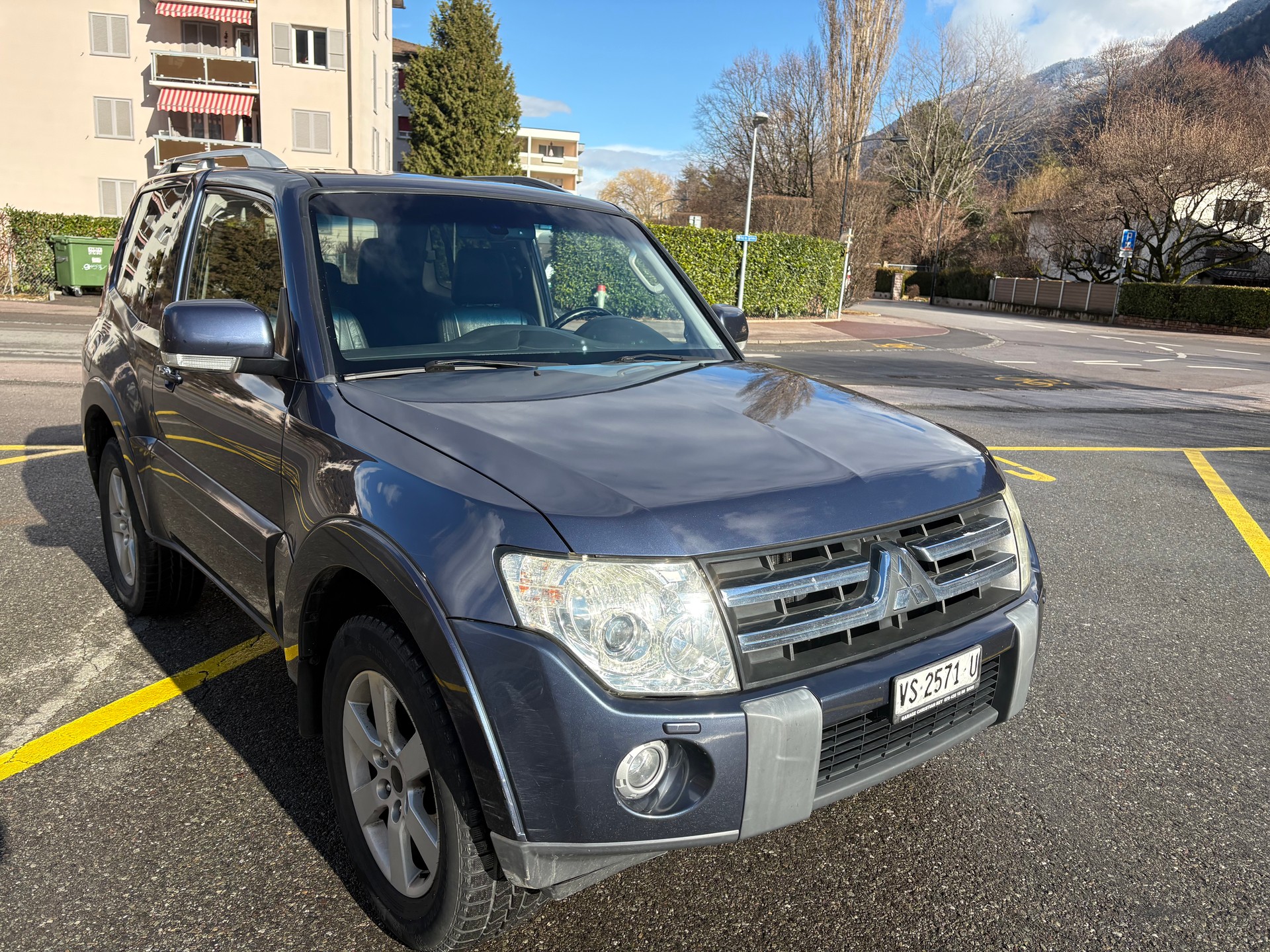 MITSUBISHI Pajero 3.2 DI-D Intense Automatic-image-2