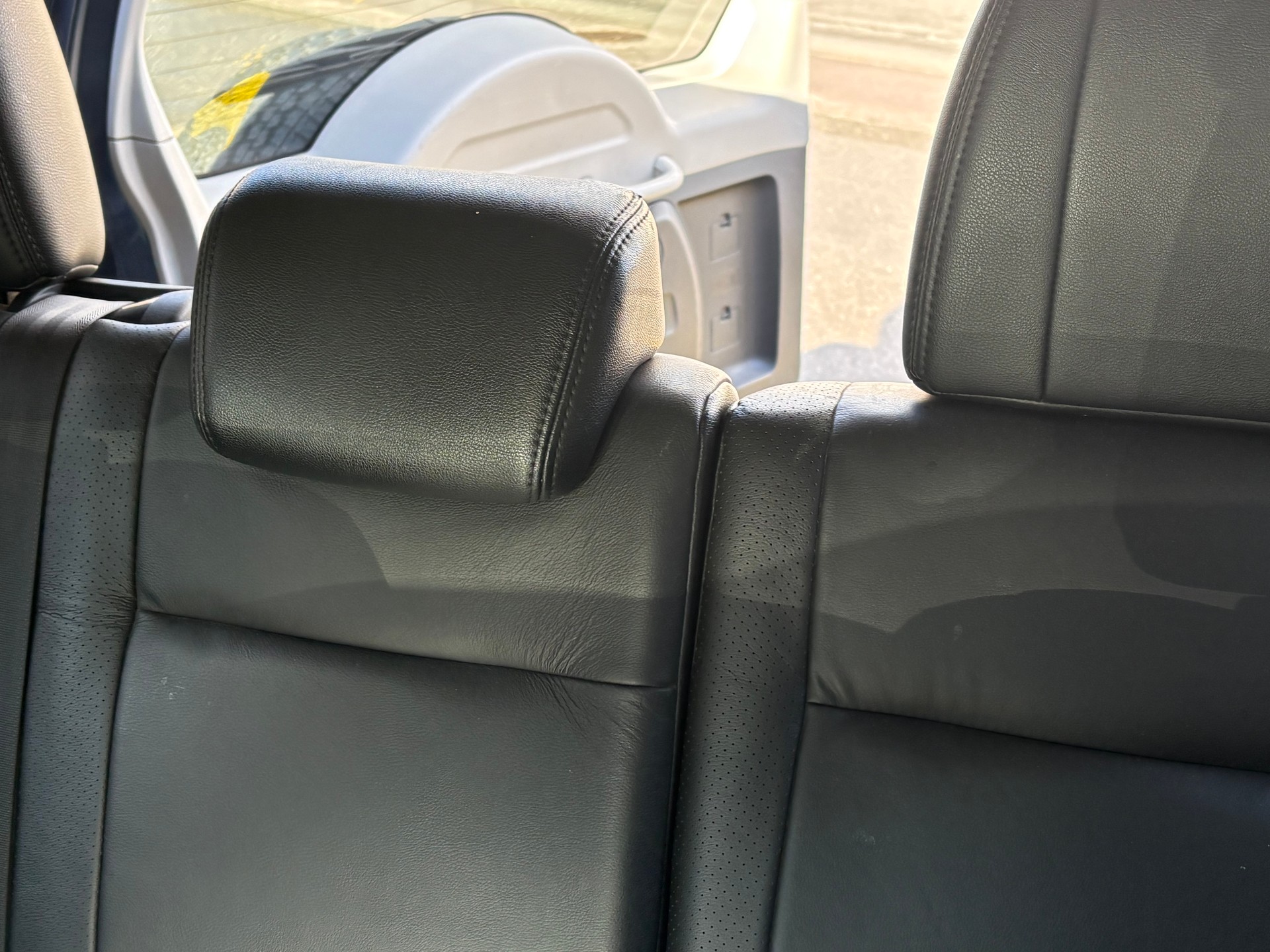 MITSUBISHI Pajero 3.2 DI-D Intense Automatic-image-9