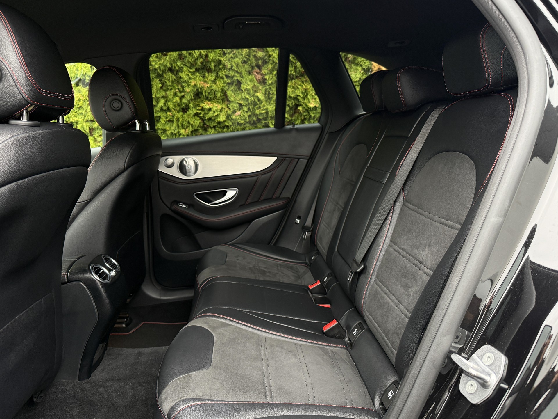 MERCEDES-BENZ GLC 43 AMG 4Matic 9G-Tronic-image-19