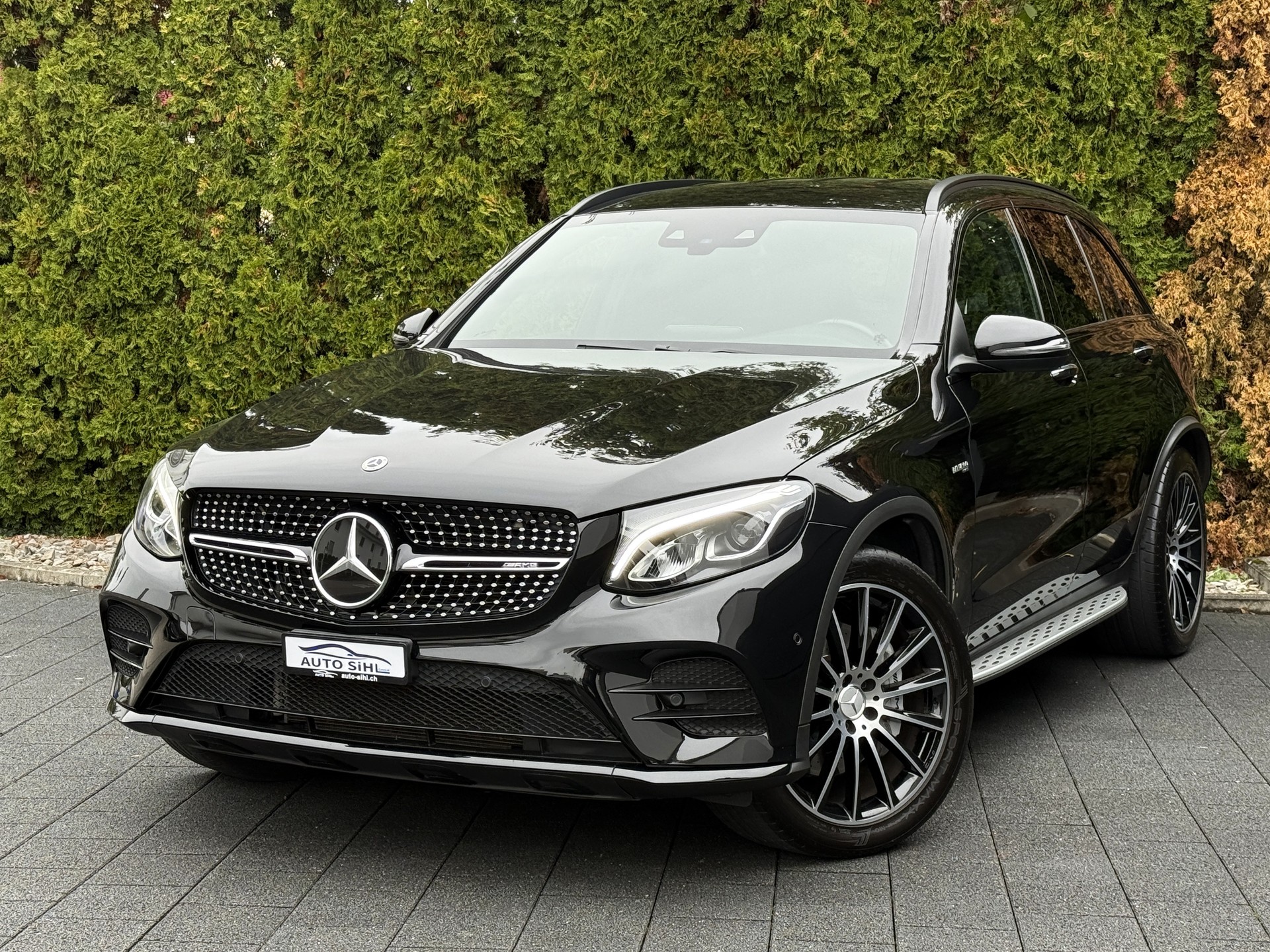 MERCEDES-BENZ GLC 43 AMG 4Matic 9G-Tronic-image-2