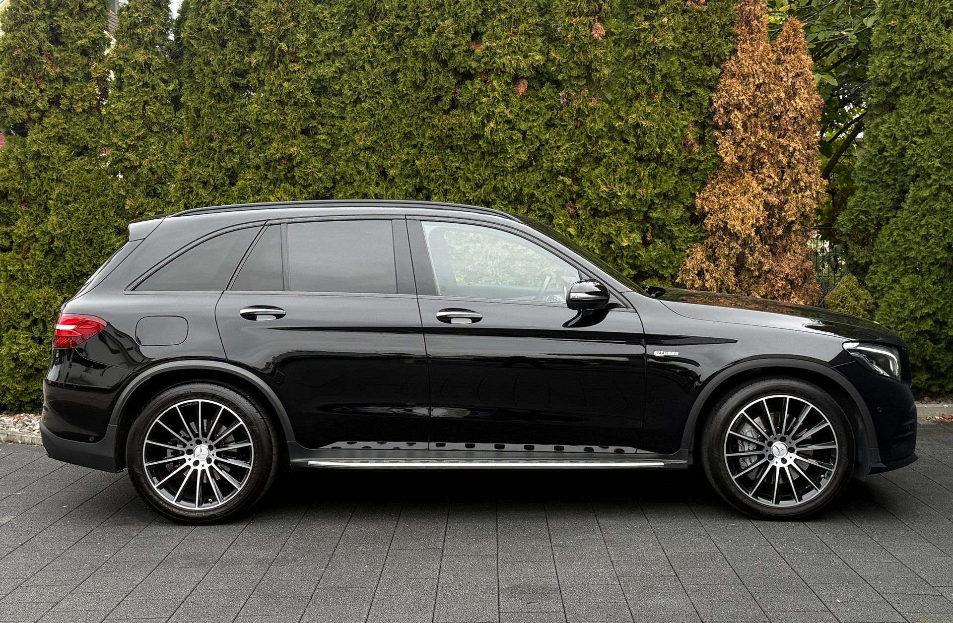 MERCEDES-BENZ GLC 43 AMG 4Matic 9G-Tronic-image-10
