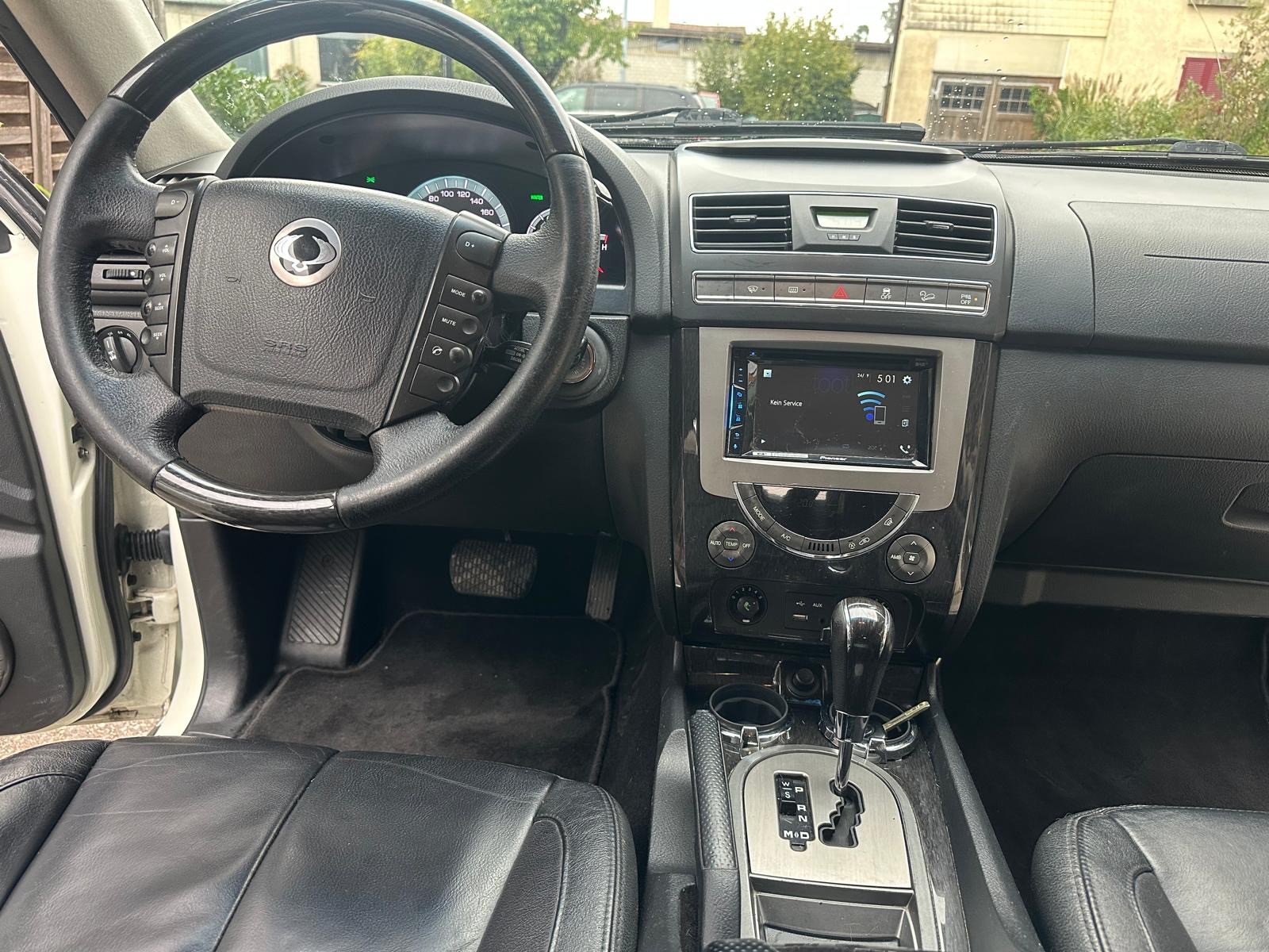 KGM-SsangYong Rexton RX200 e-XDi Sapphire 4WD Automatic-image-7