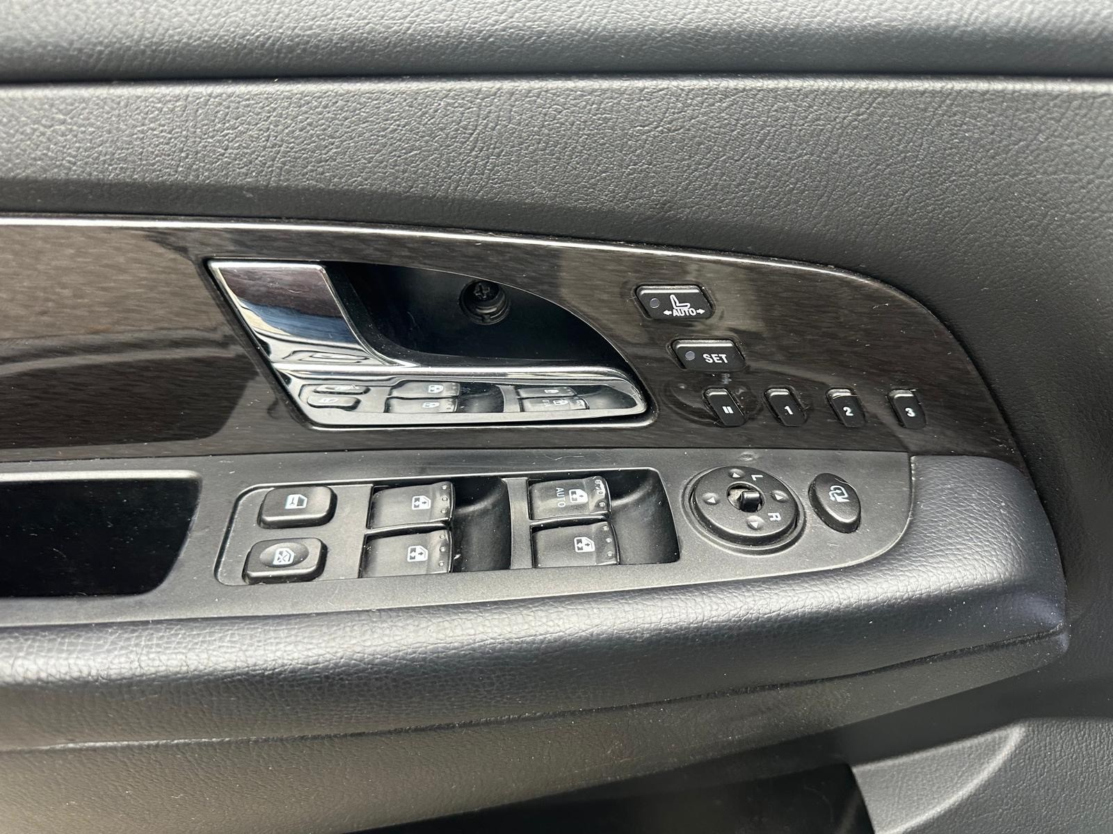 KGM-SsangYong Rexton RX200 e-XDi Sapphire 4WD Automatic-image-14
