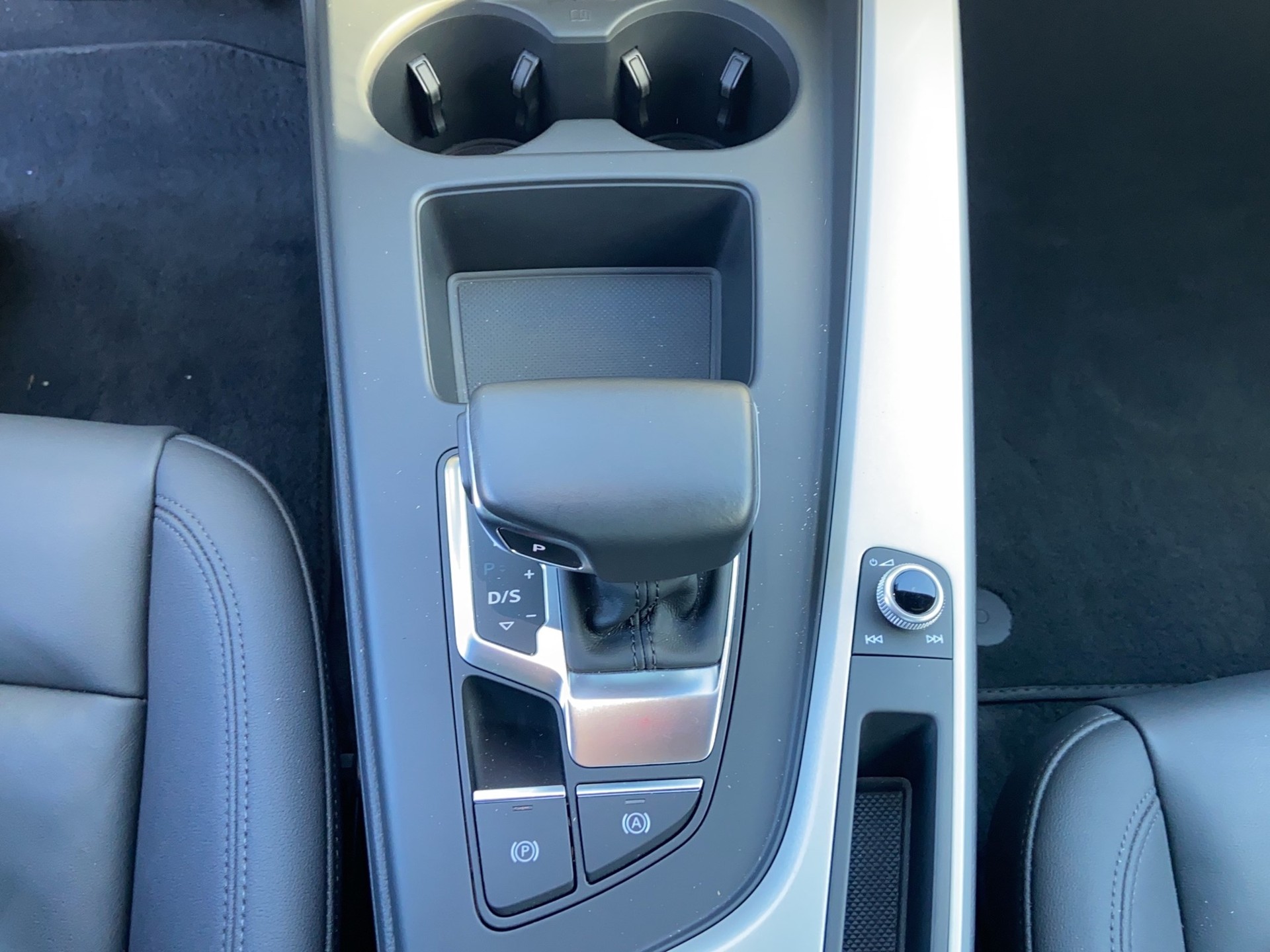 AUDI A5 Sportback 45 TFSI S-Line S-tronic quattro-image-10