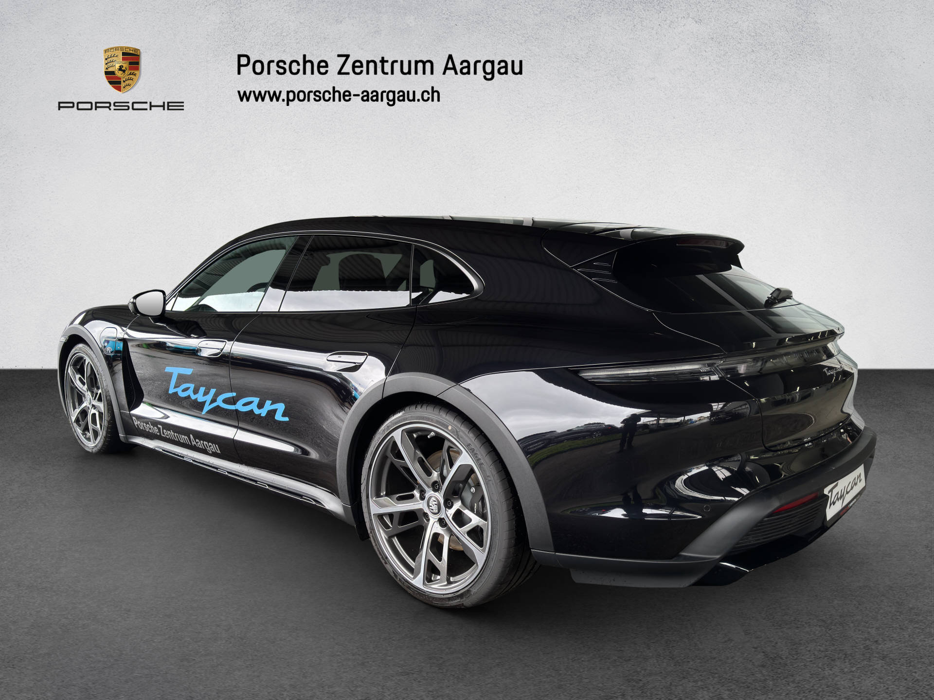 PORSCHE Taycan 4 Cross Turismo-image-3