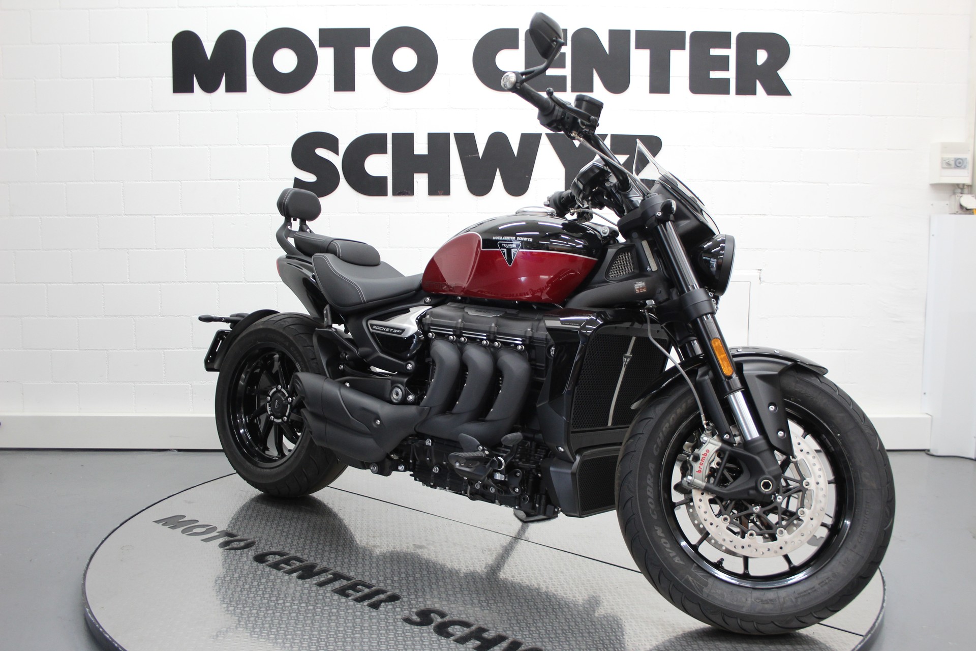 TRIUMPH Rocket 3 Storm GT-showroom-element-1
