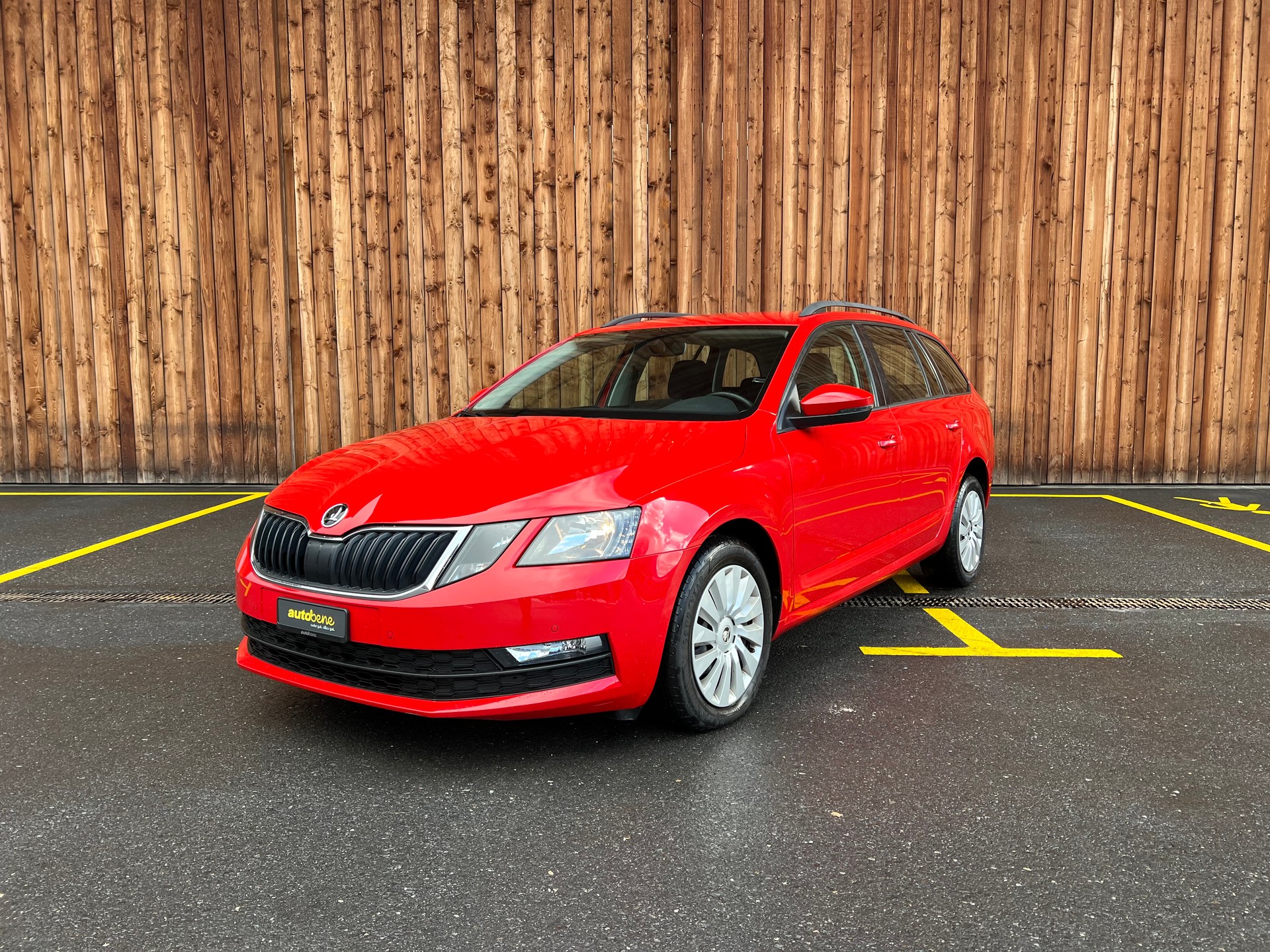 SKODA Octavia Combi 1.6 TDI Ambition DSG-image-0