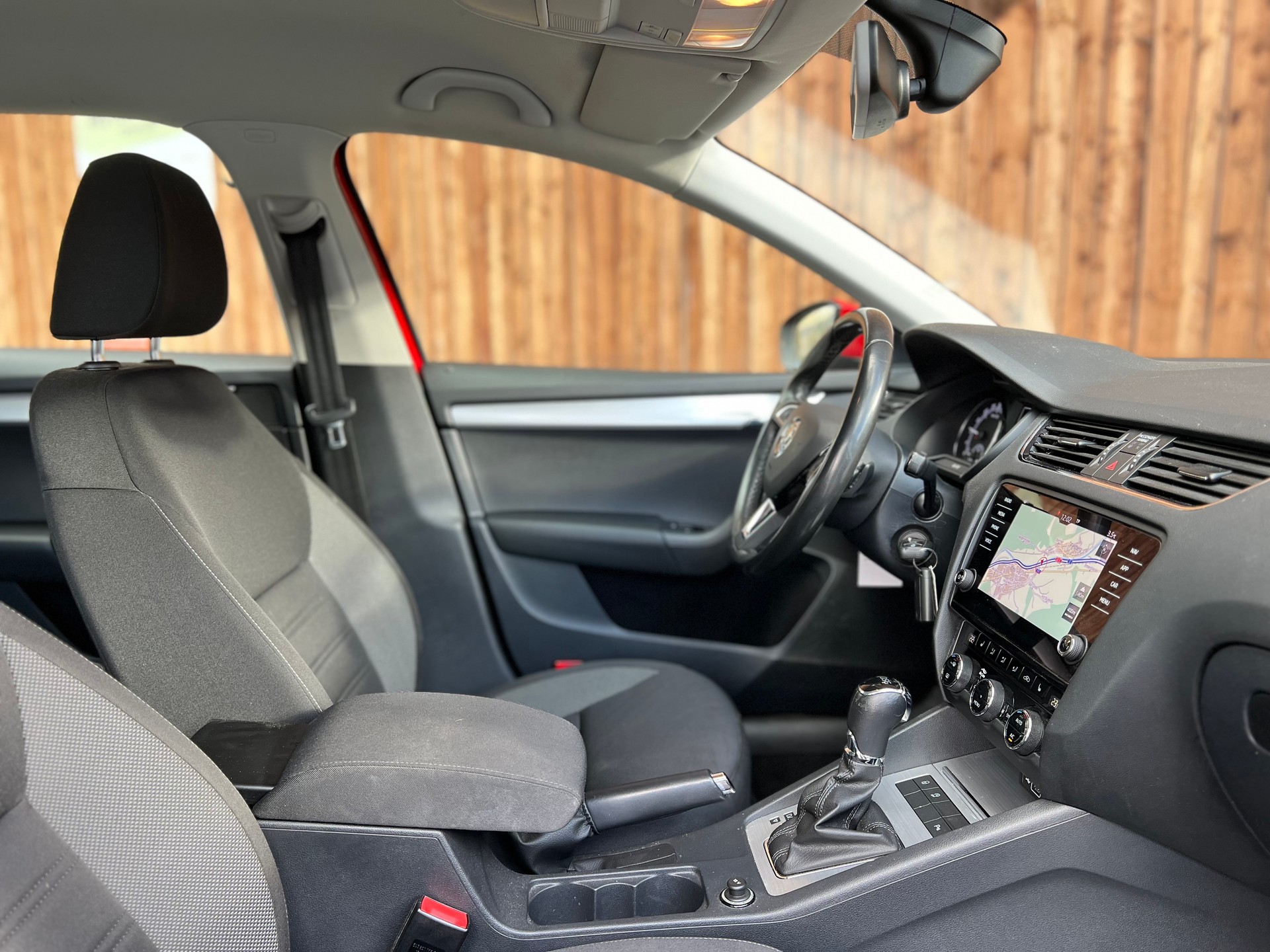 SKODA Octavia Combi 1.6 TDI Ambition DSG-image-7