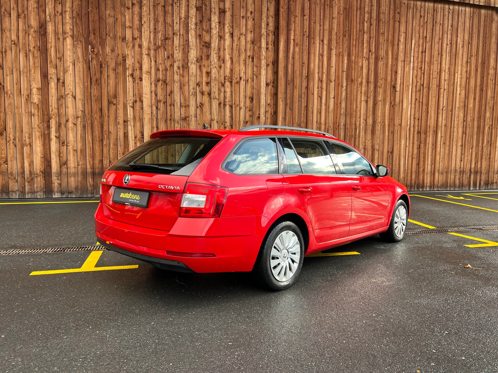 SKODA Octavia Combi 1.6 TDI Ambition DSG-image-3