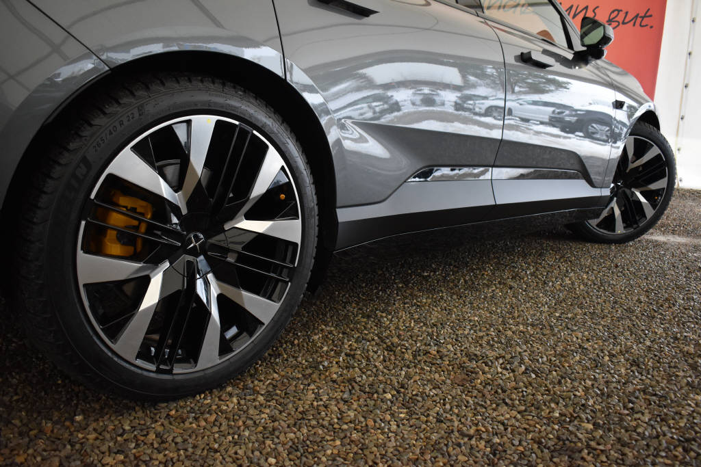 POLESTAR 4 Long Range Performance Dual Motor-image-4