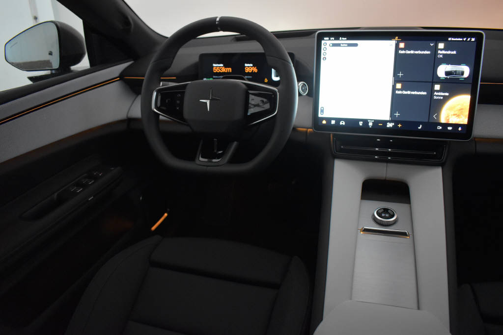 POLESTAR 4 Long Range Performance Dual Motor-image-10