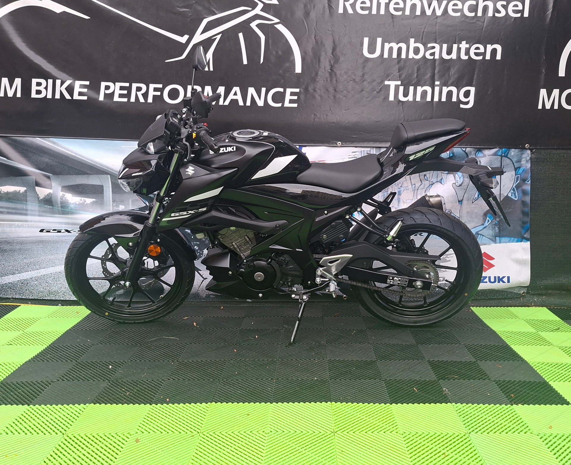 SUZUKI GSX-S 125-image-5