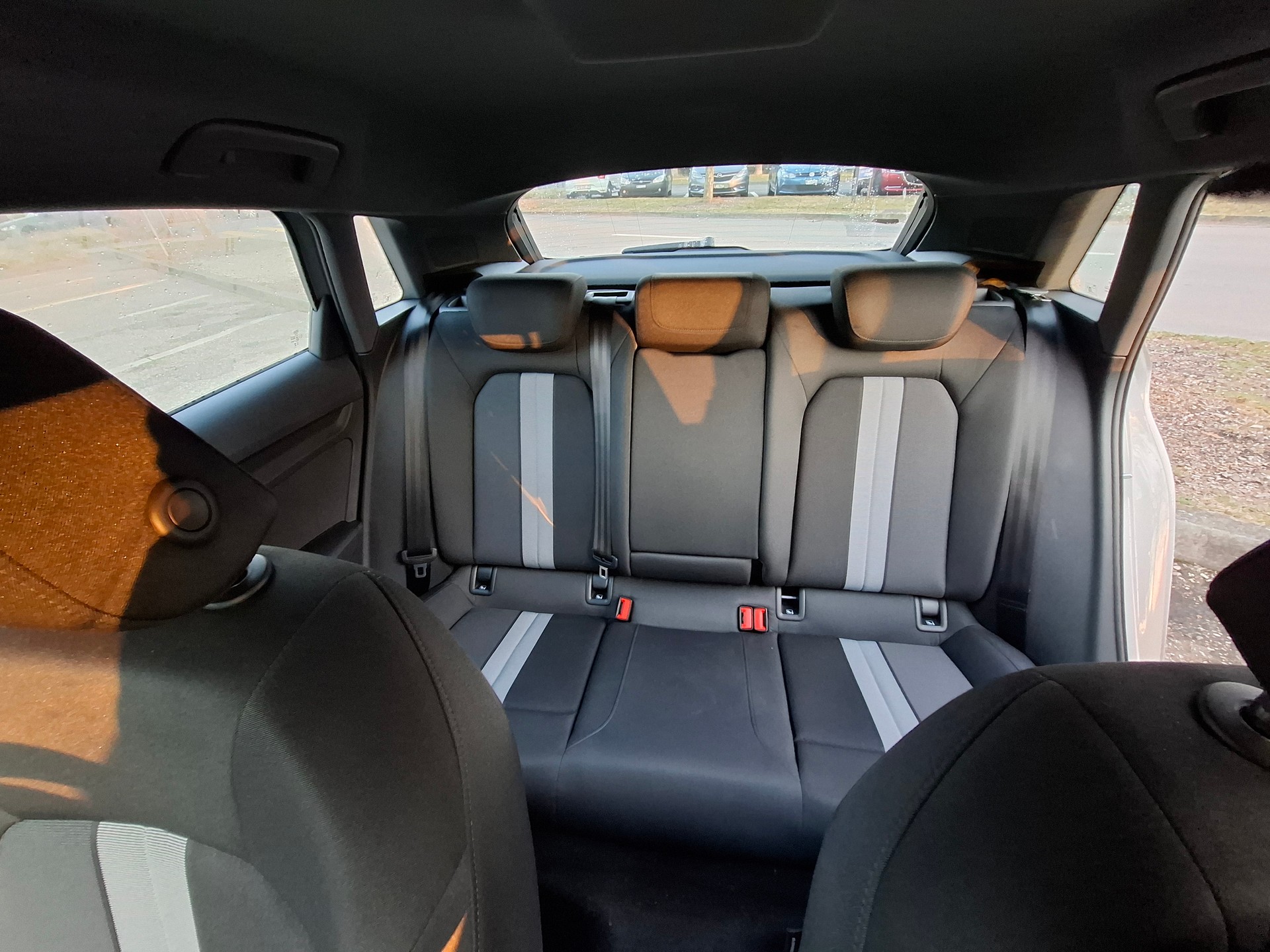 AUDI A3 Sportback 35 TFSI Attraction-image-6