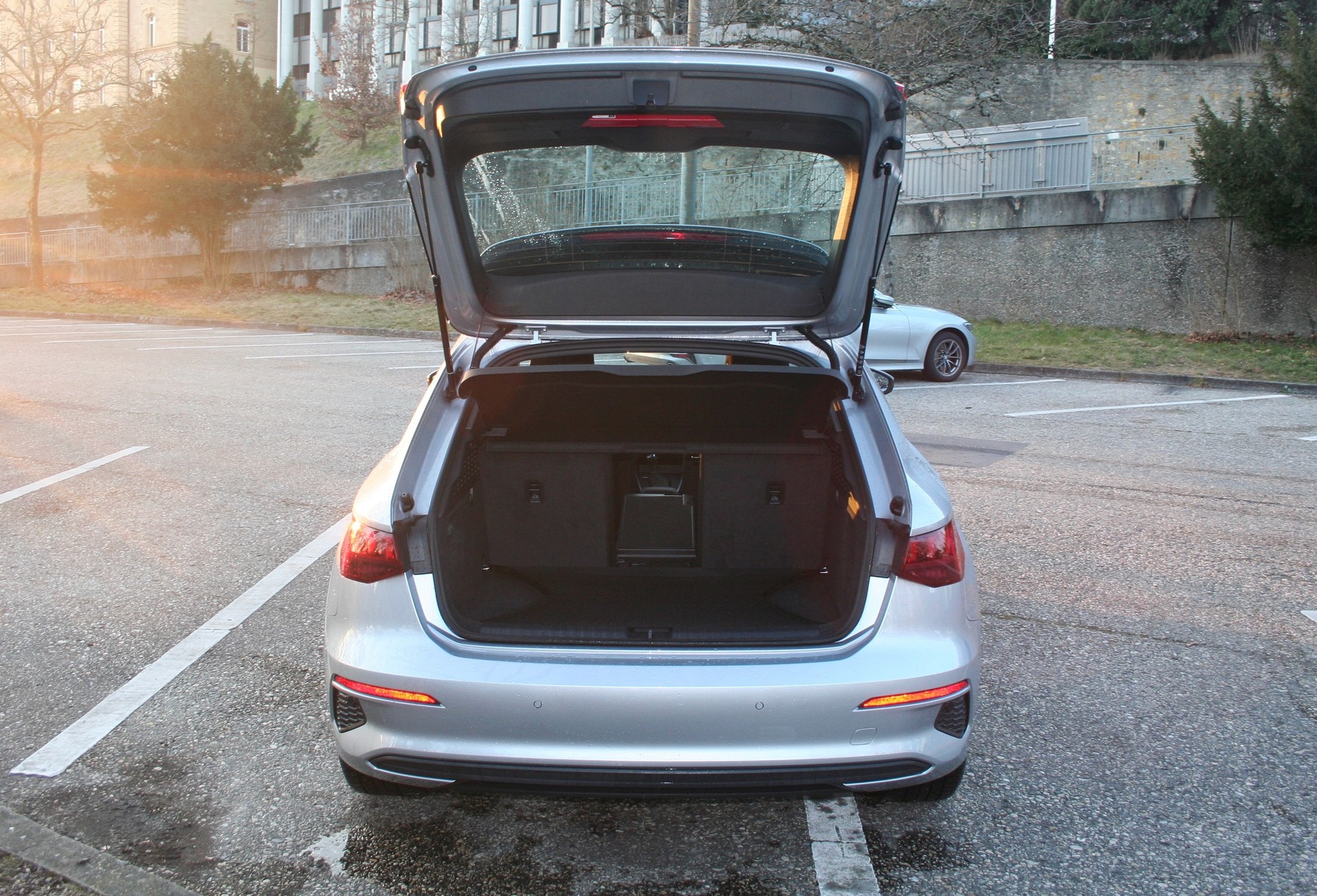 AUDI A3 Sportback 35 TFSI Attraction-image-4