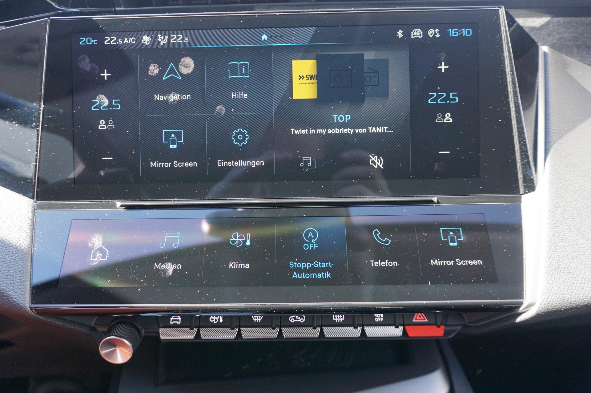 PEUGEOT 308 SW 1.2 PureTech Allure-image-10