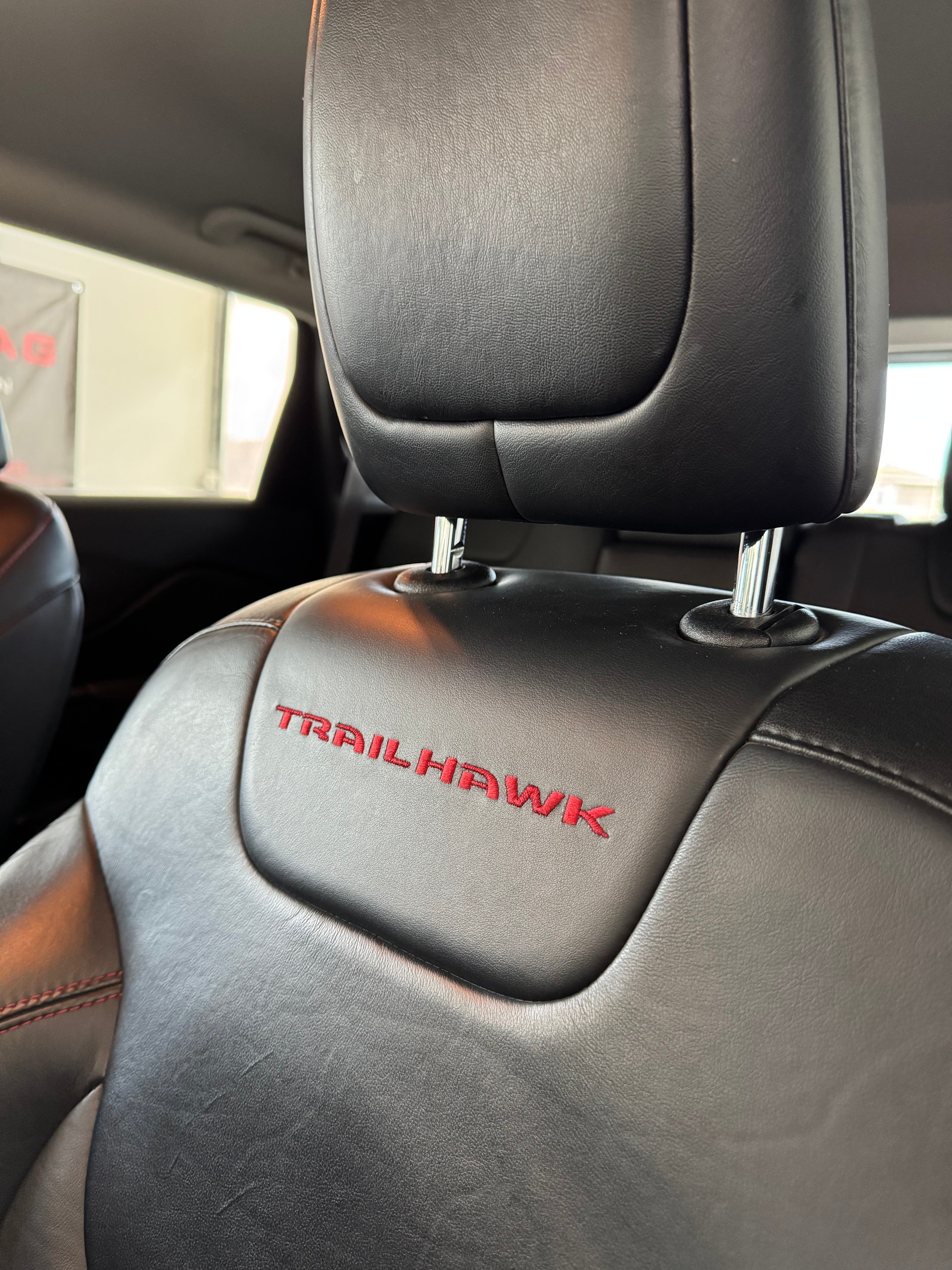 JEEP Cherokee 3.2 Trailhawk AWD 9ATX-image-17