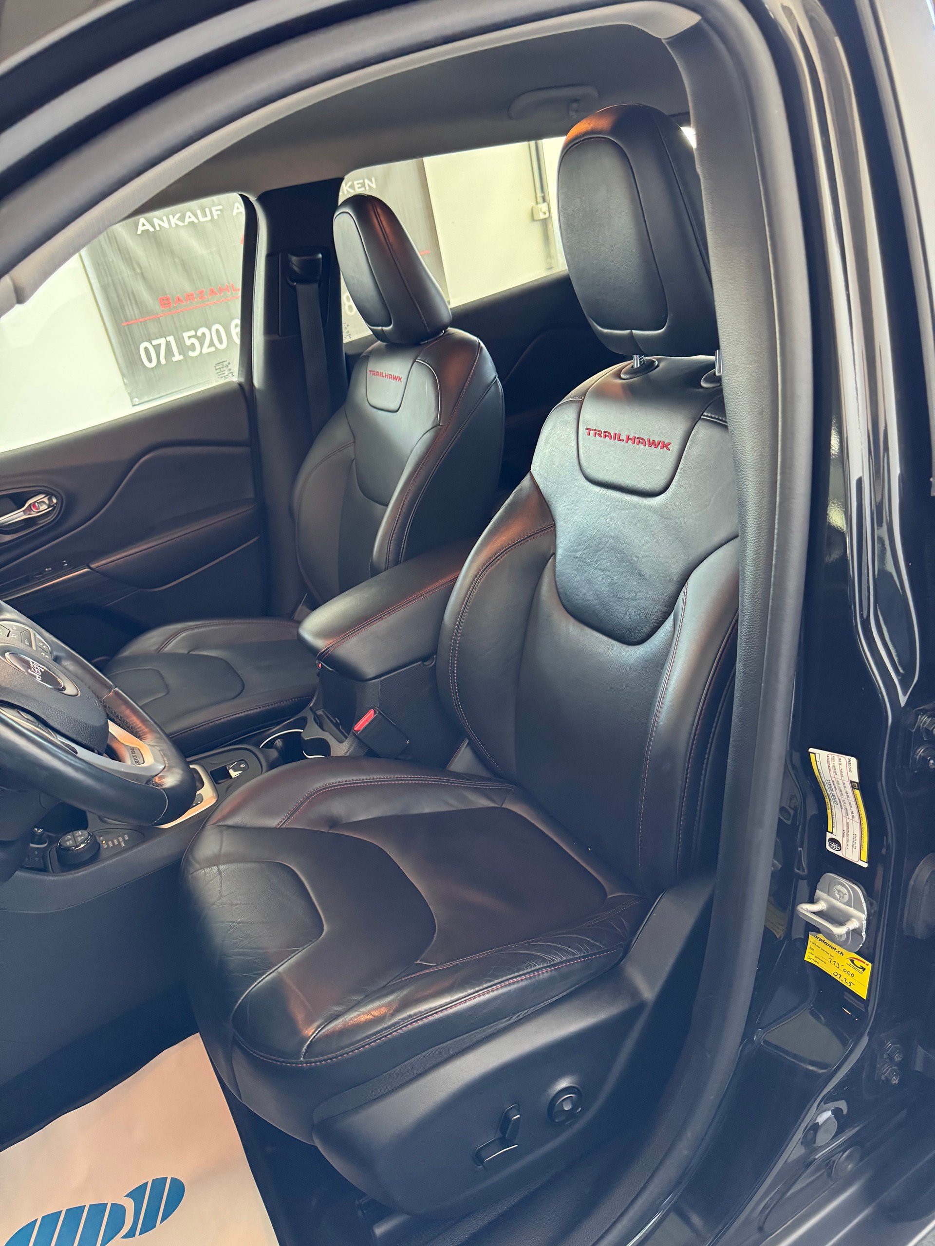 JEEP Cherokee 3.2 Trailhawk AWD 9ATX-image-16
