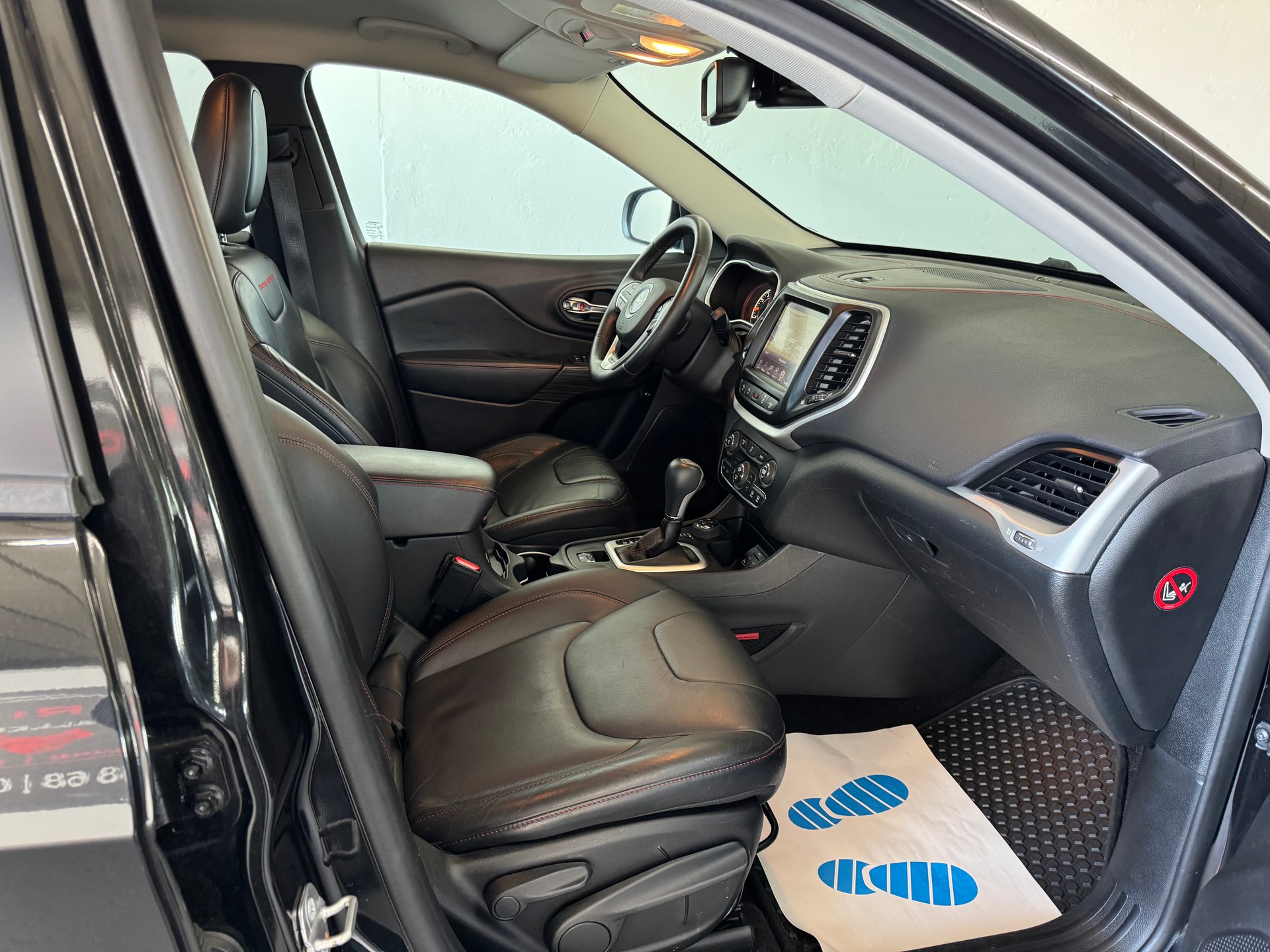 JEEP Cherokee 3.2 Trailhawk AWD 9ATX-image-24