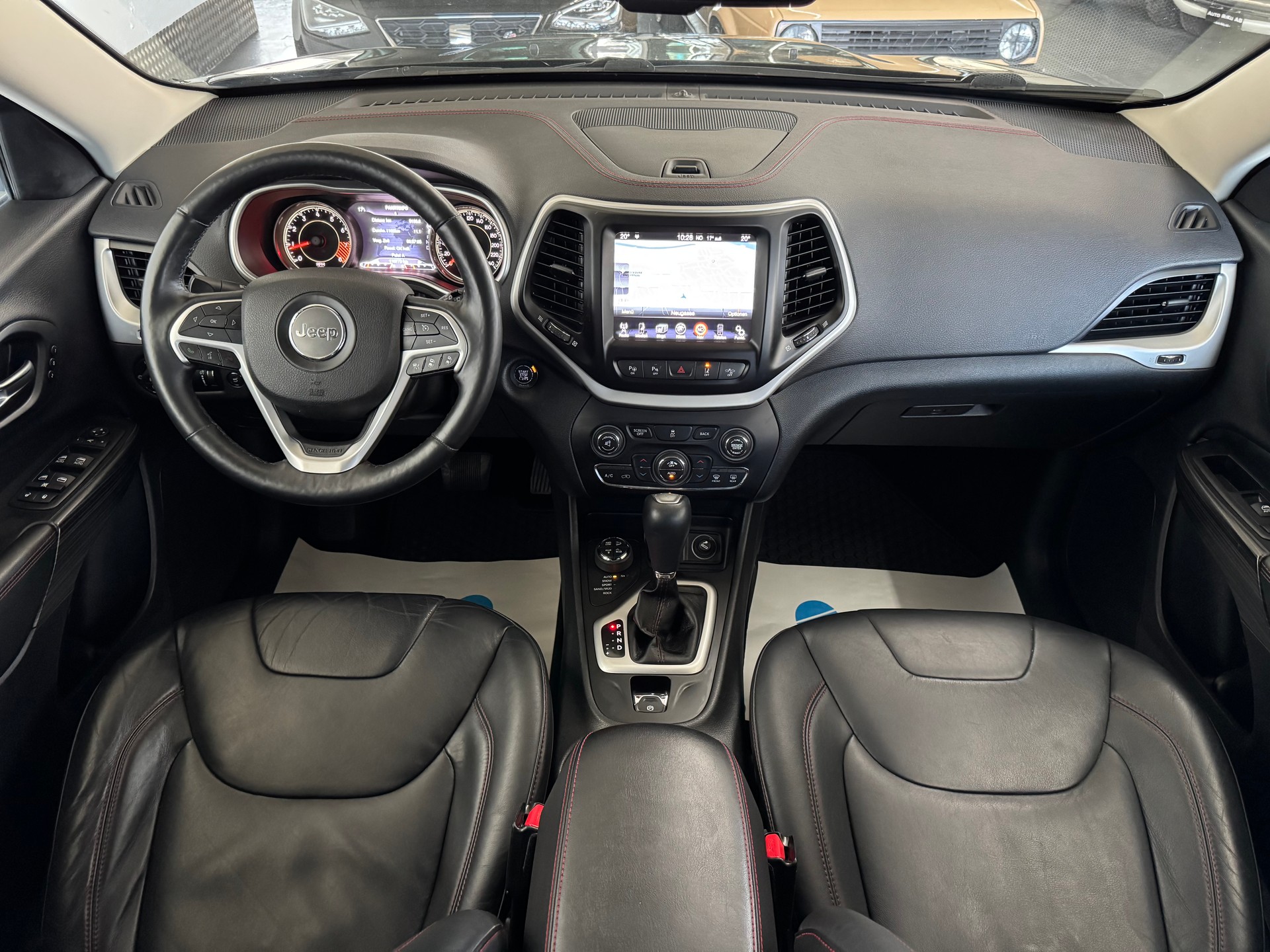 JEEP Cherokee 3.2 Trailhawk AWD 9ATX-image-18