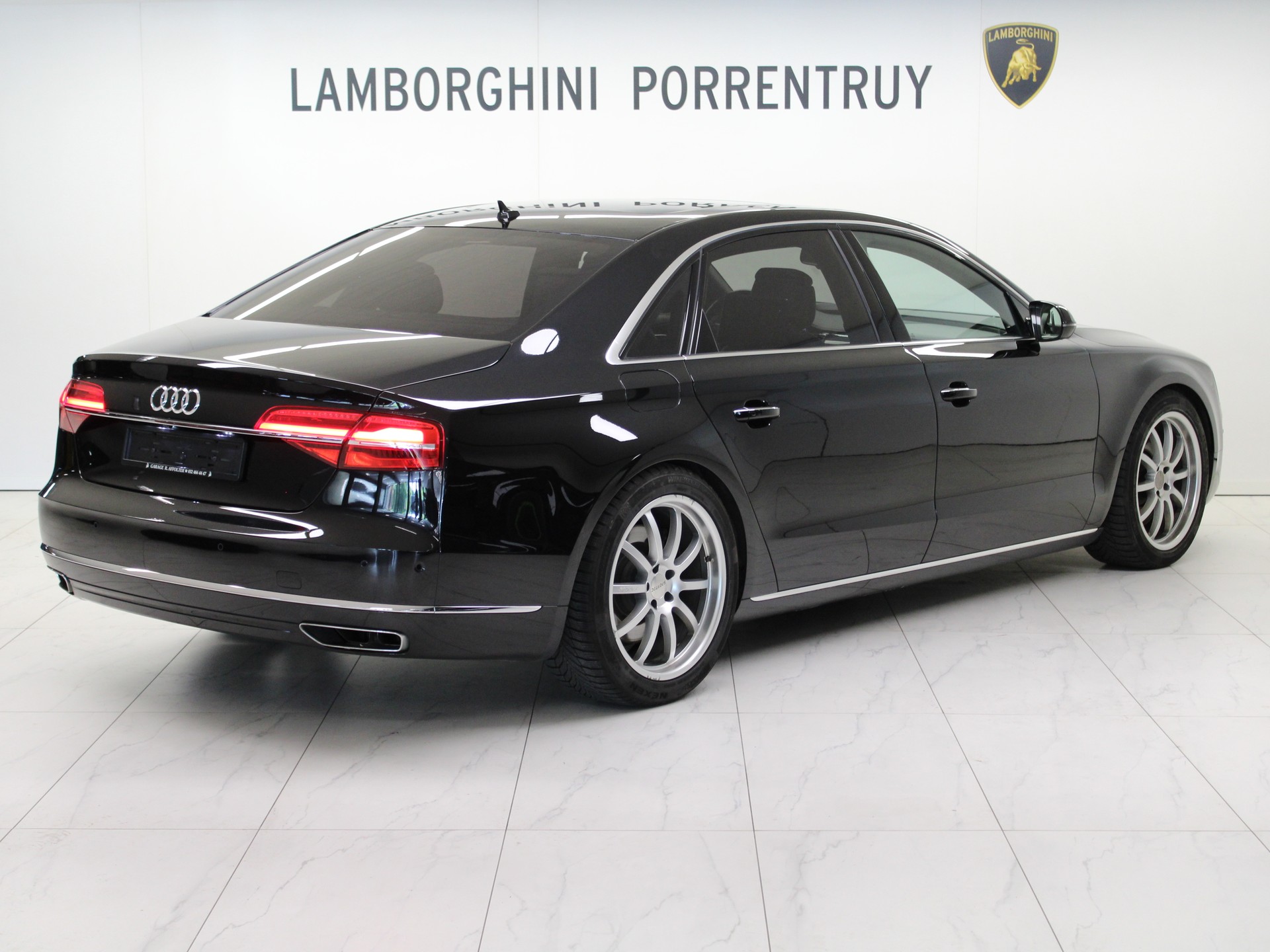 AUDI A8 L 4.2 TDI quattro tiptronic-image-2