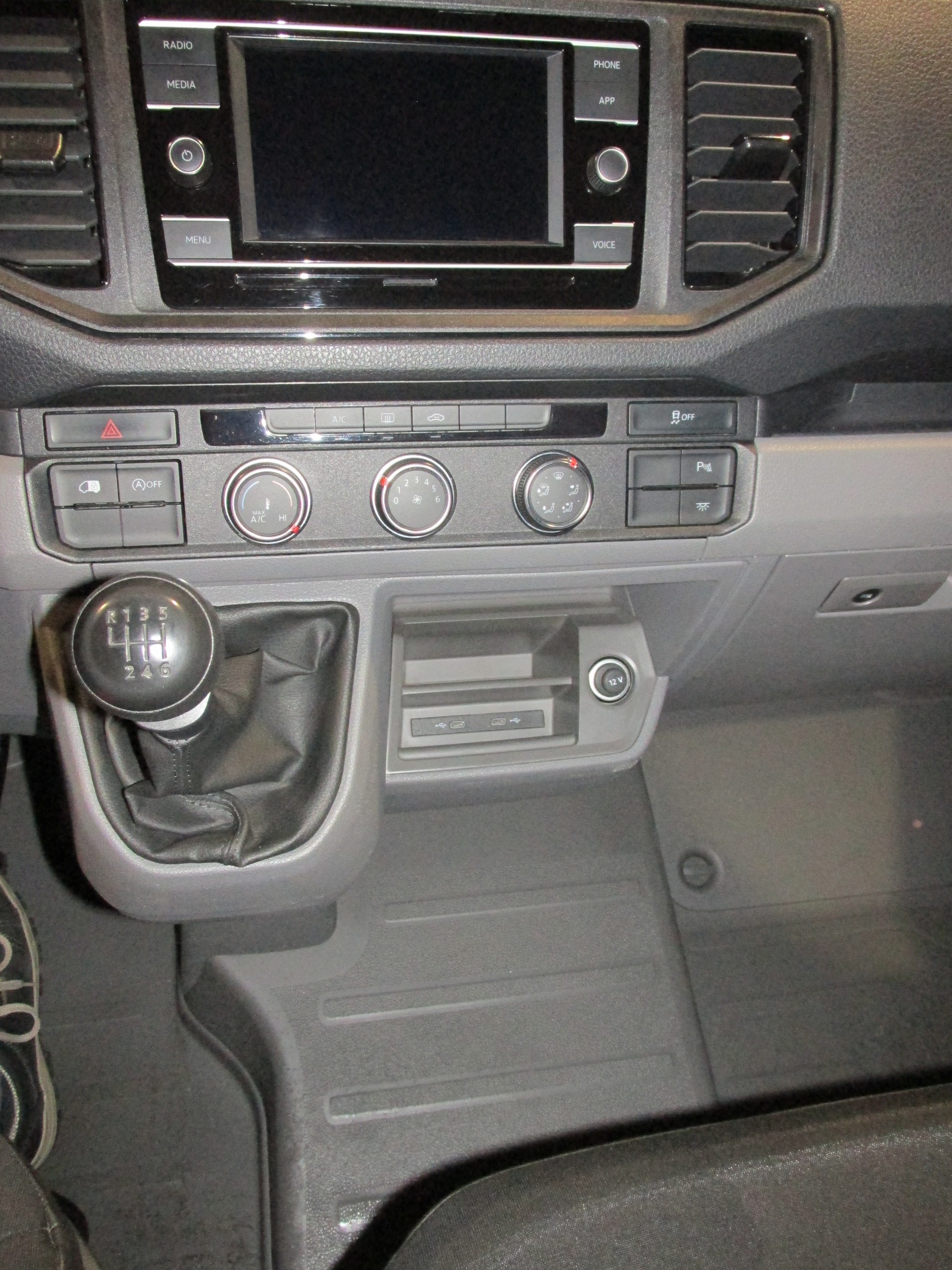 VW Crafter 35 2.0 TDI Entry L4-image-18