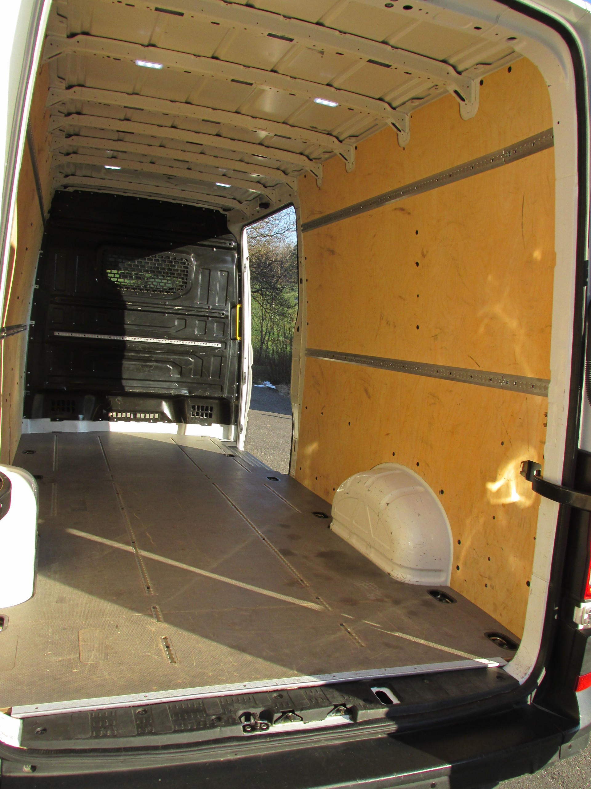 VW Crafter 35 2.0 TDI Entry L4-image-9