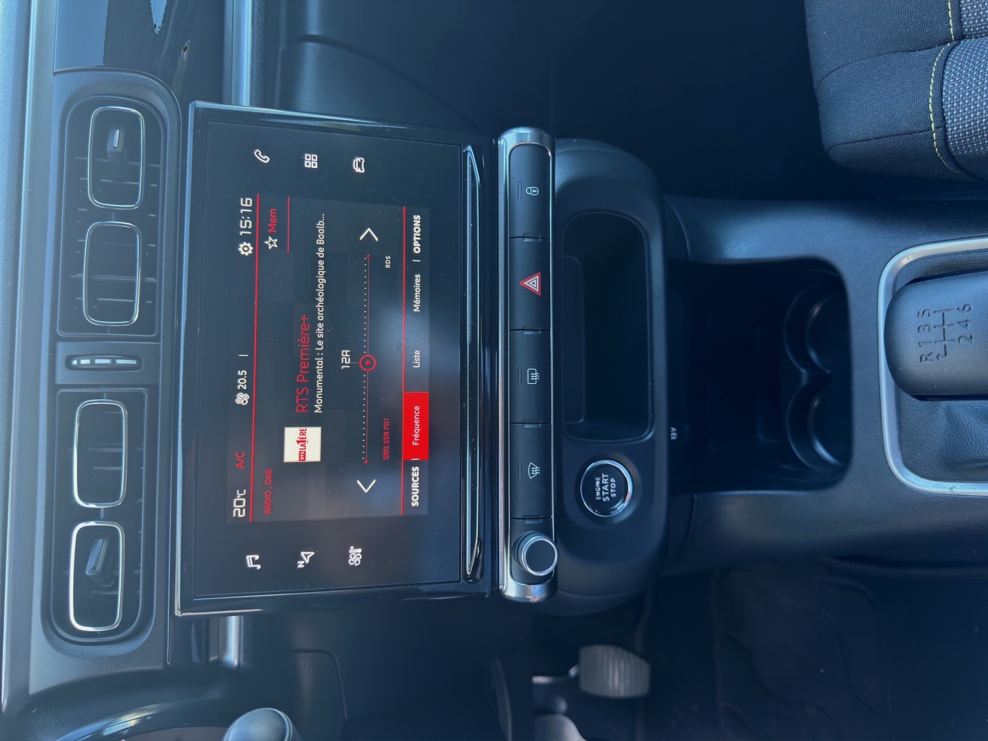 CITROEN C3 1.2i PureTech Shine-image-15