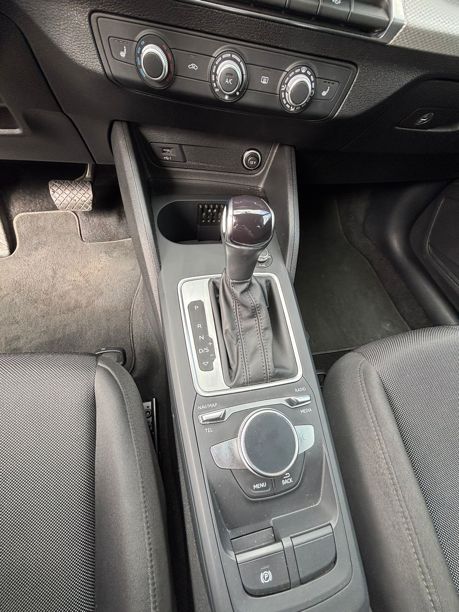 AUDI Q2 35 TFSI S-tronic-image-14