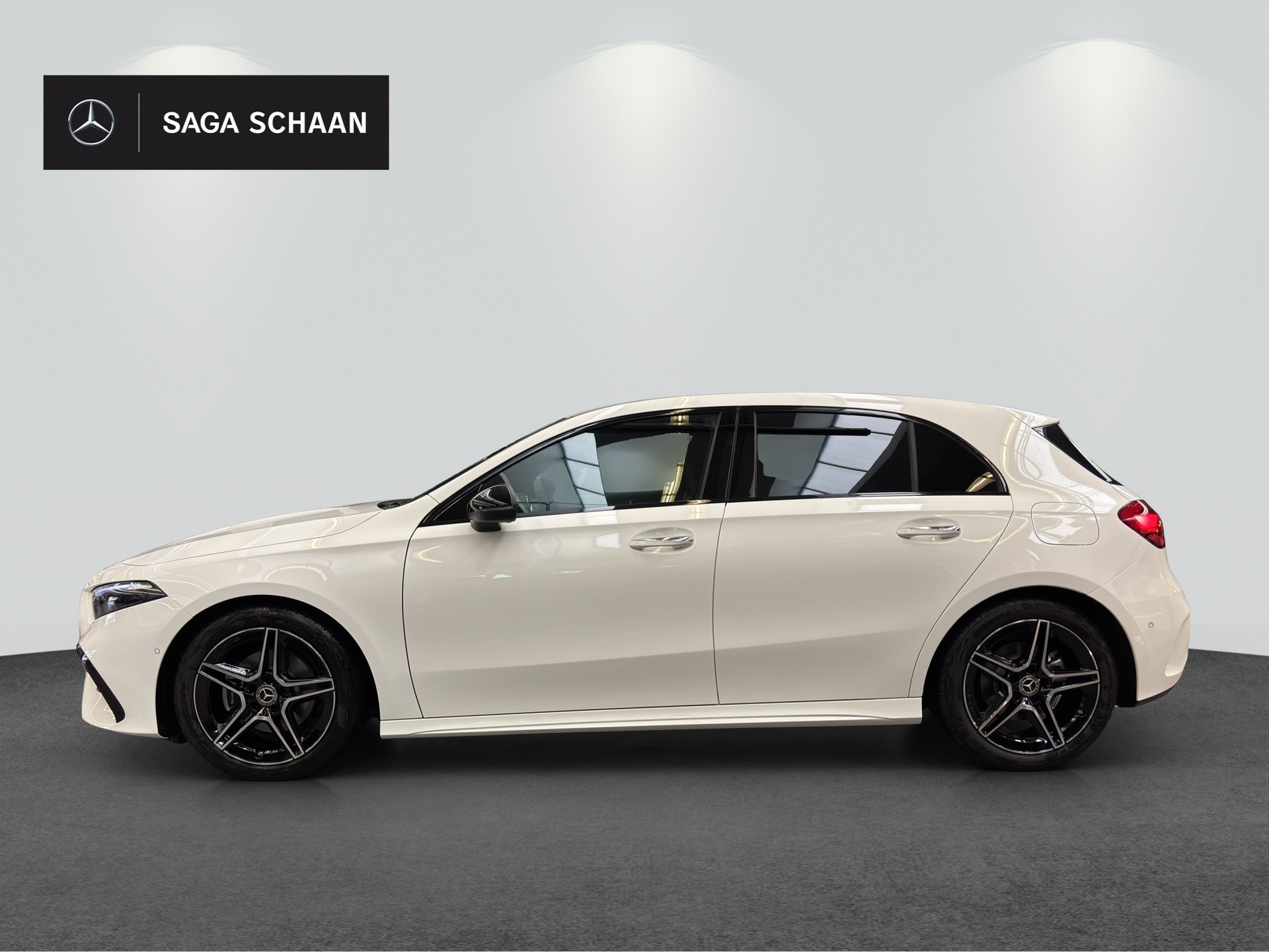 MERCEDES-BENZ A 200 Night Star 7G-DCT-image-3