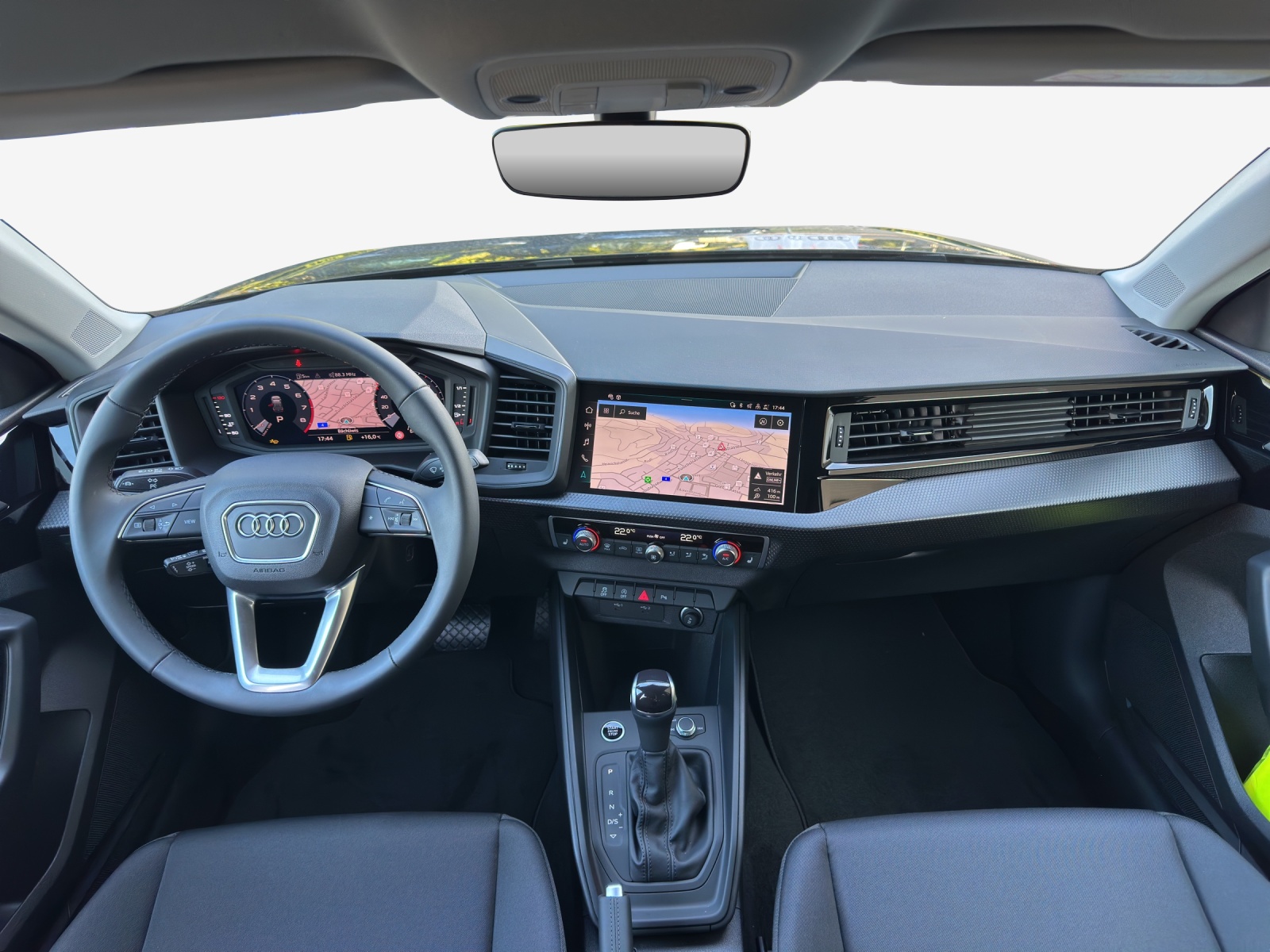 AUDI A1 Sportback 30 TFSI Attraction S-tronic-image-8