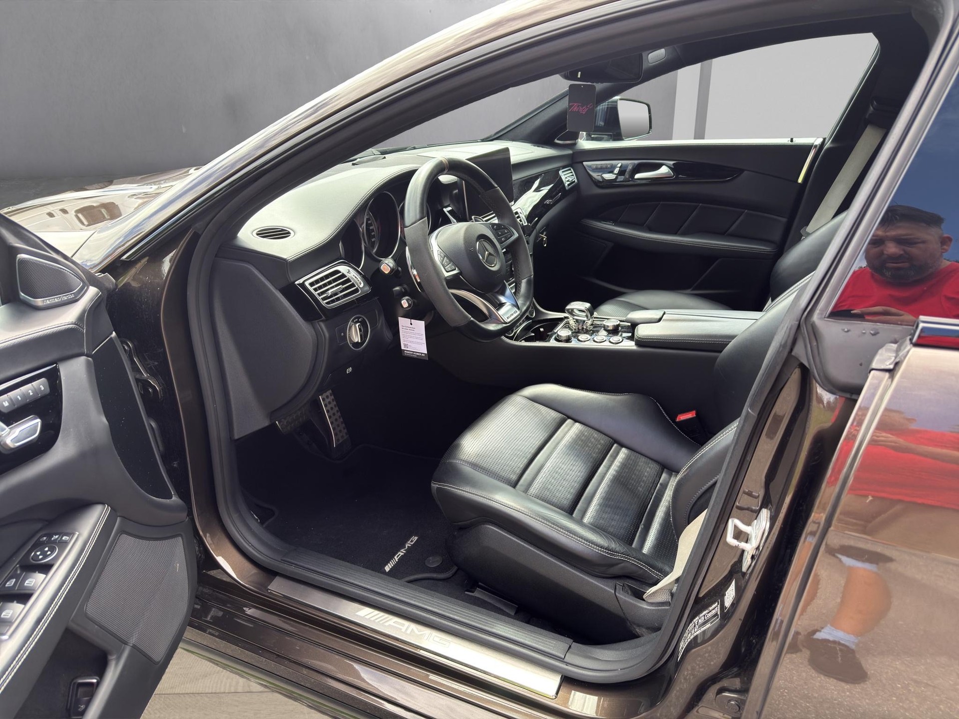 MERCEDES-BENZ CLS 63 AMG S 4Matic Speedshift MCT-image-10