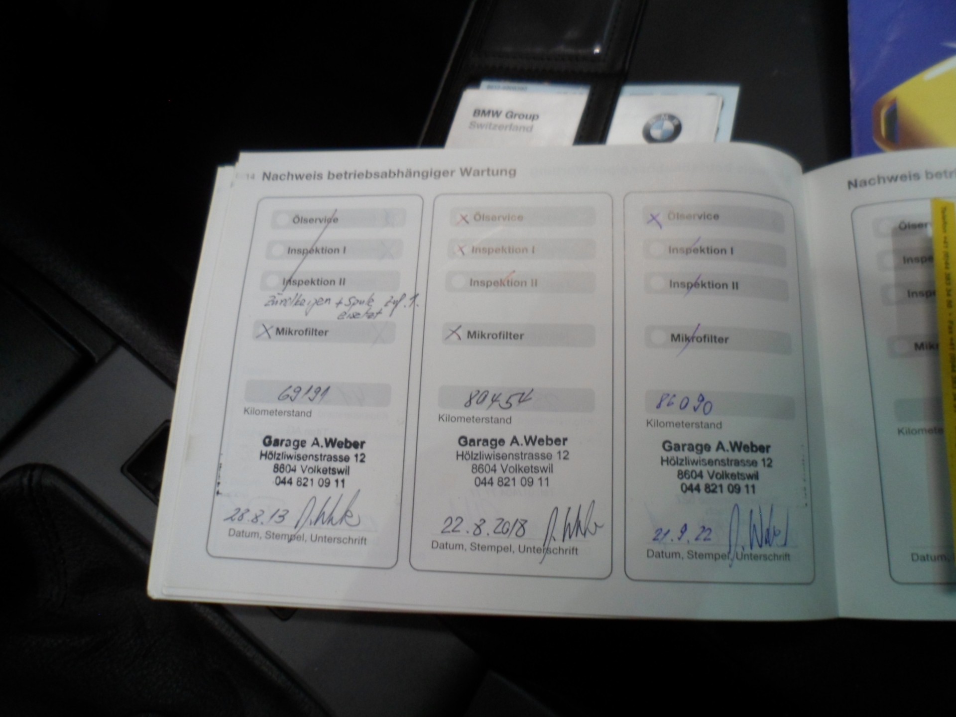 BMW 318i Touring-image-13