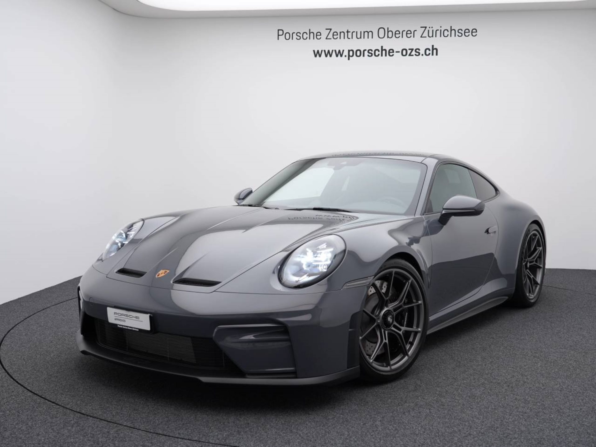 PORSCHE 911 GT3 mit Touring-Paket-image-0