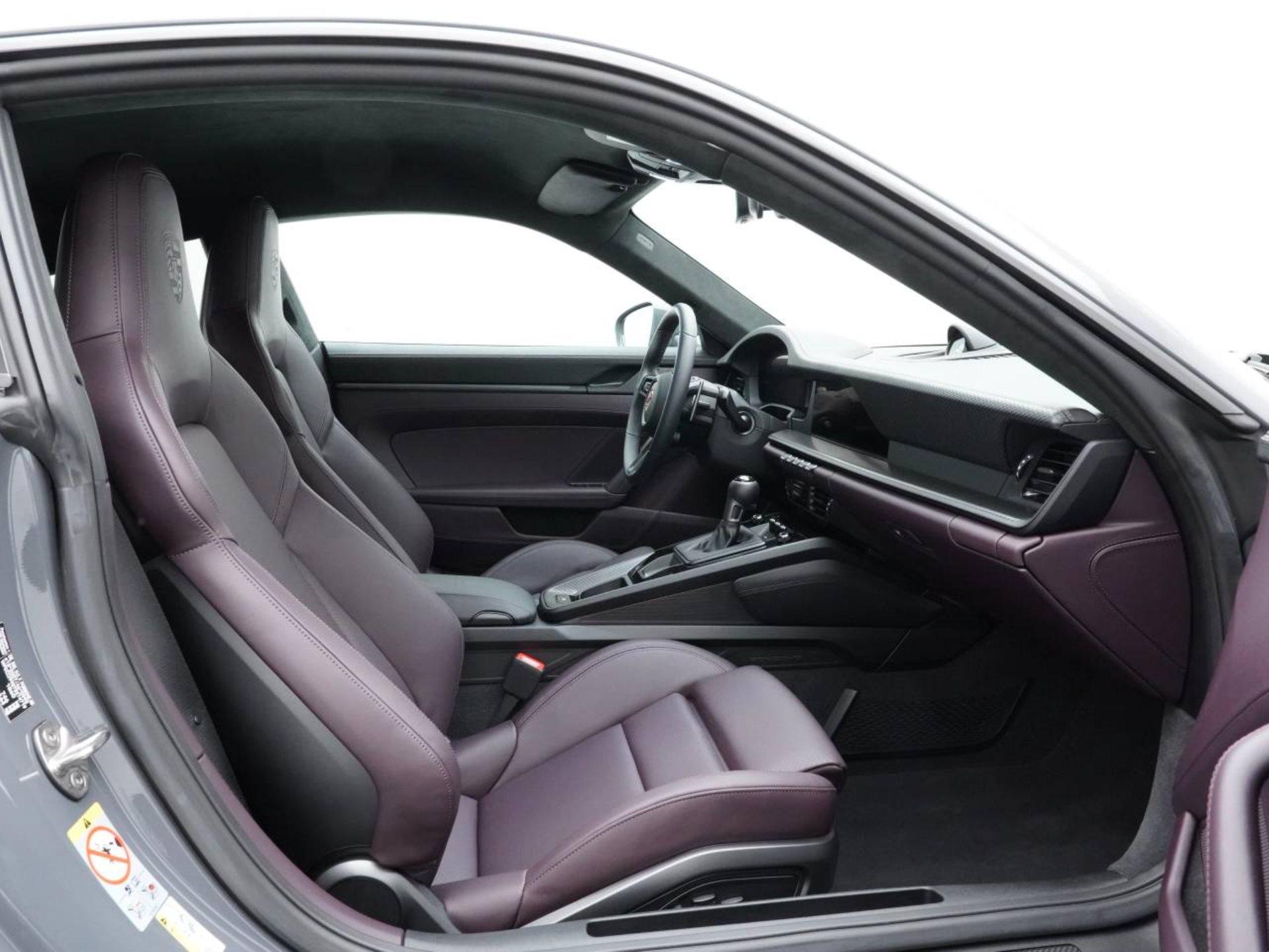 PORSCHE 911 GT3 mit Touring-Paket-image-25