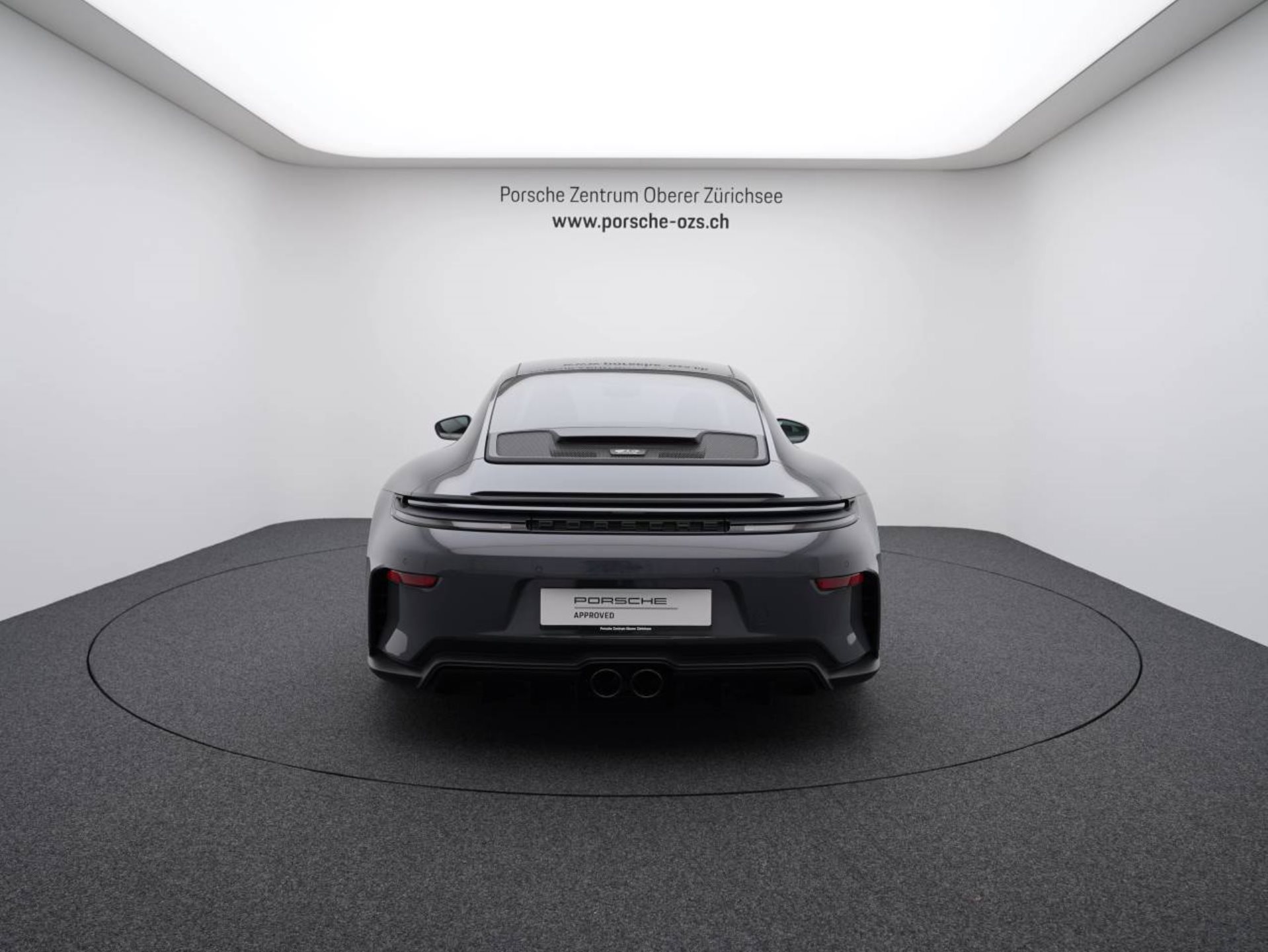 PORSCHE 911 GT3 mit Touring-Paket-image-5