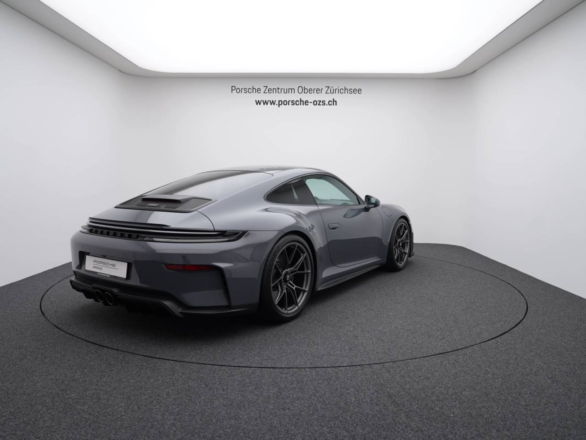 PORSCHE 911 GT3 mit Touring-Paket-image-6