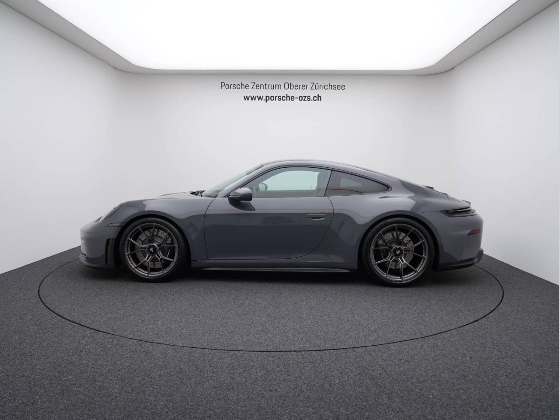 PORSCHE 911 GT3 mit Touring-Paket-image-1