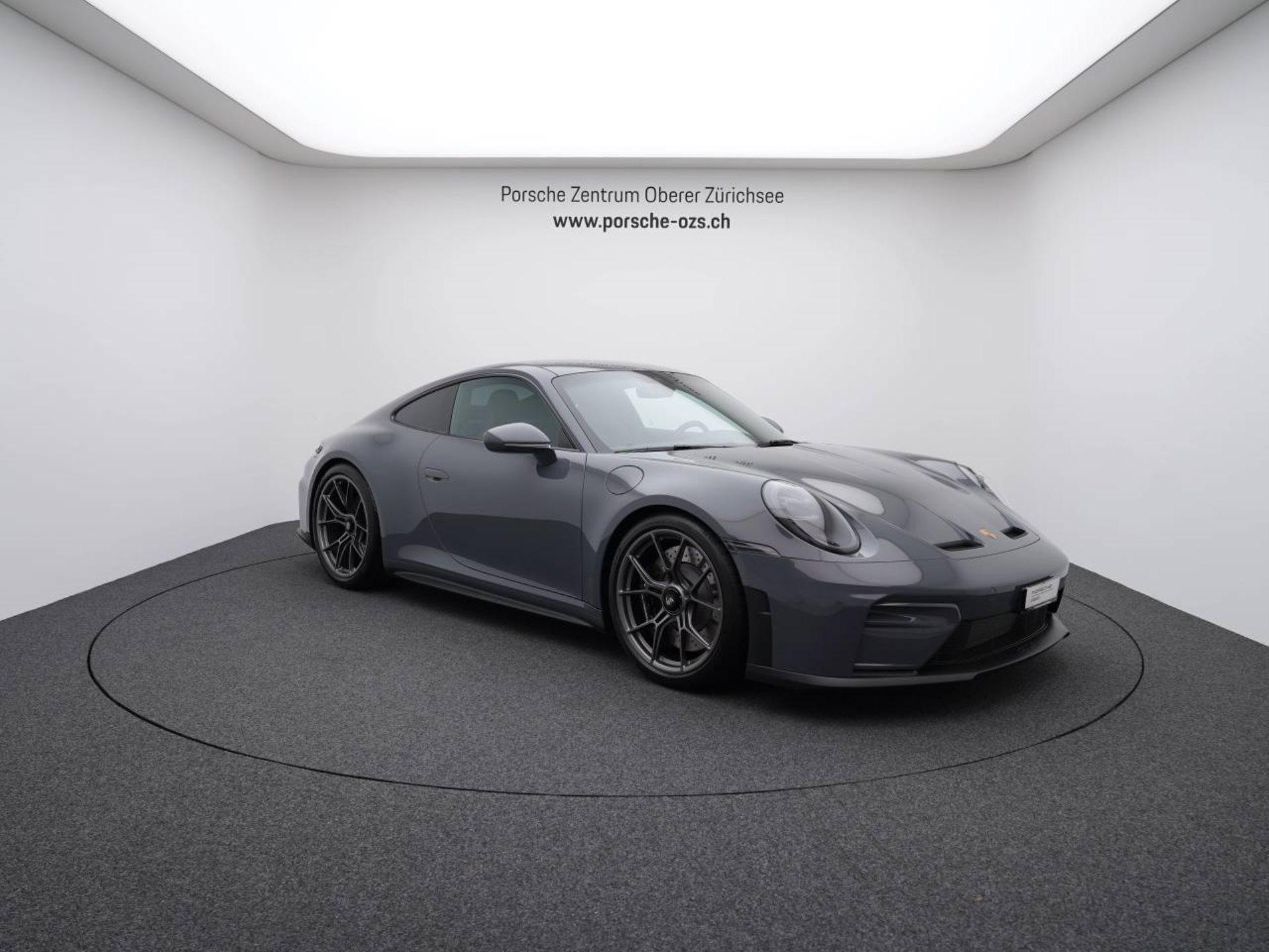 PORSCHE 911 GT3 mit Touring-Paket-image-8