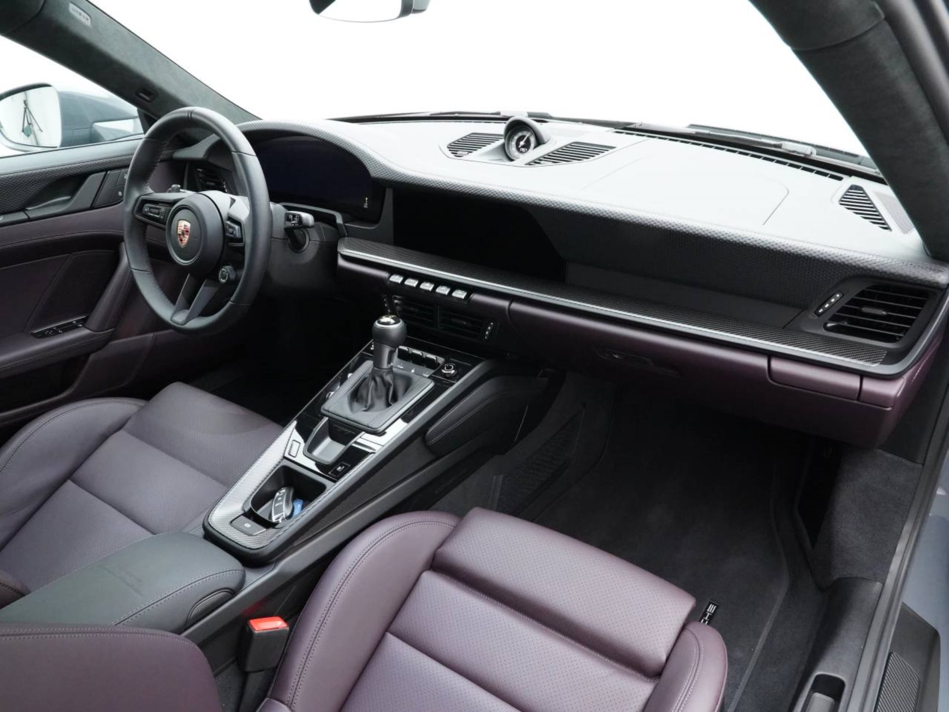 PORSCHE 911 GT3 mit Touring-Paket-image-24
