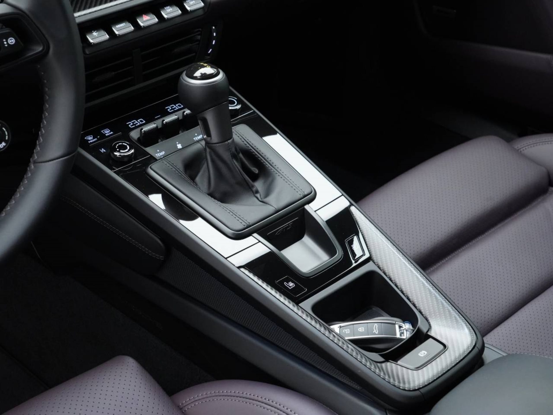 PORSCHE 911 GT3 mit Touring-Paket-image-18